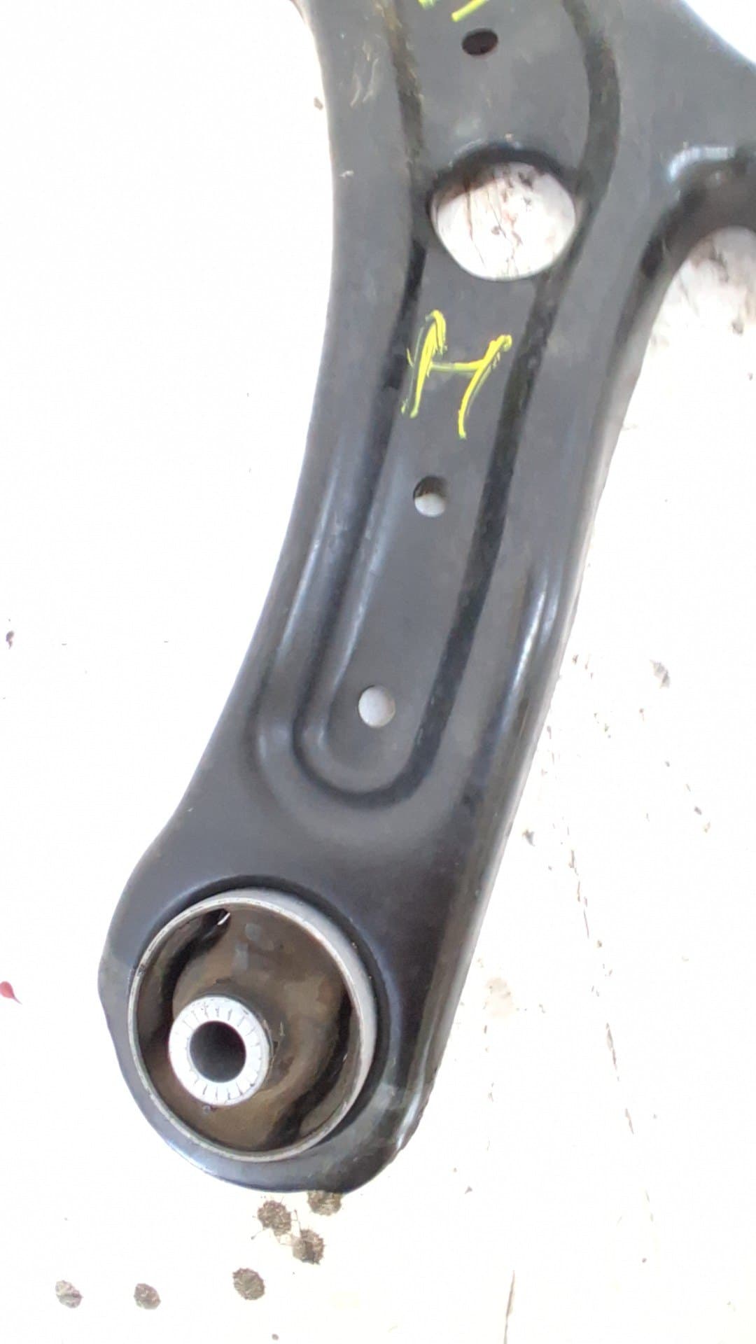 Brazo suspension inferior delantero izquierdo MG EHS 2