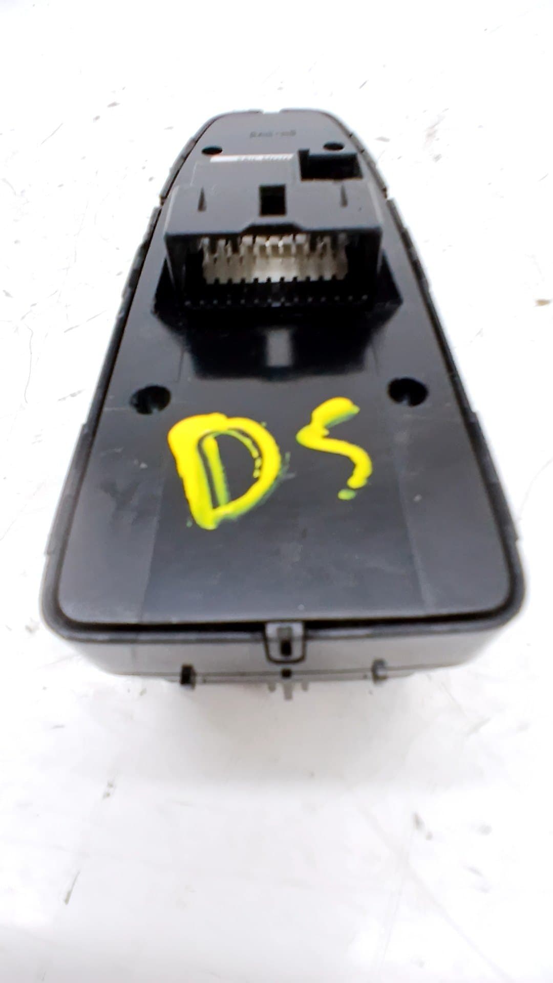 Mando elevalunas delantero izquierdo MG EHS 3