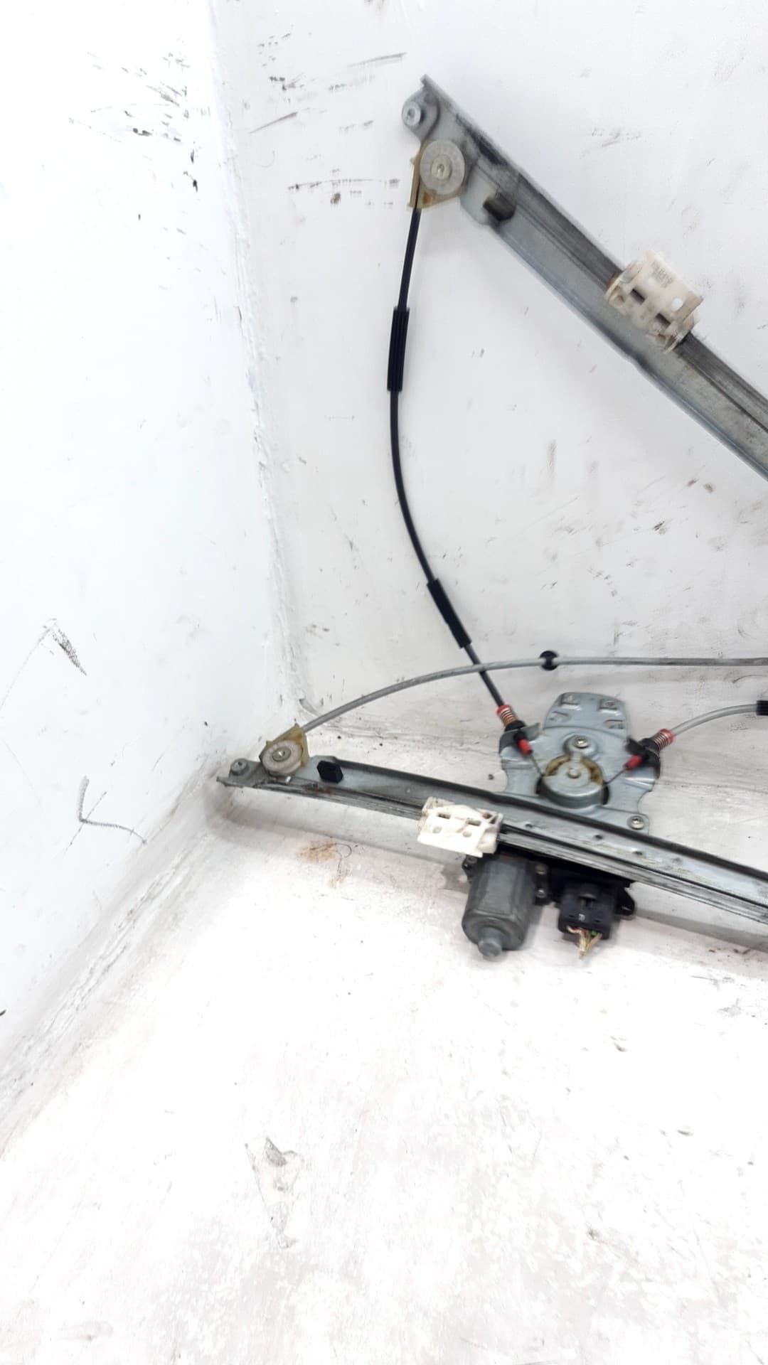 Elevalunas delantero izquierdo CITROEN C5 BERLINA 2