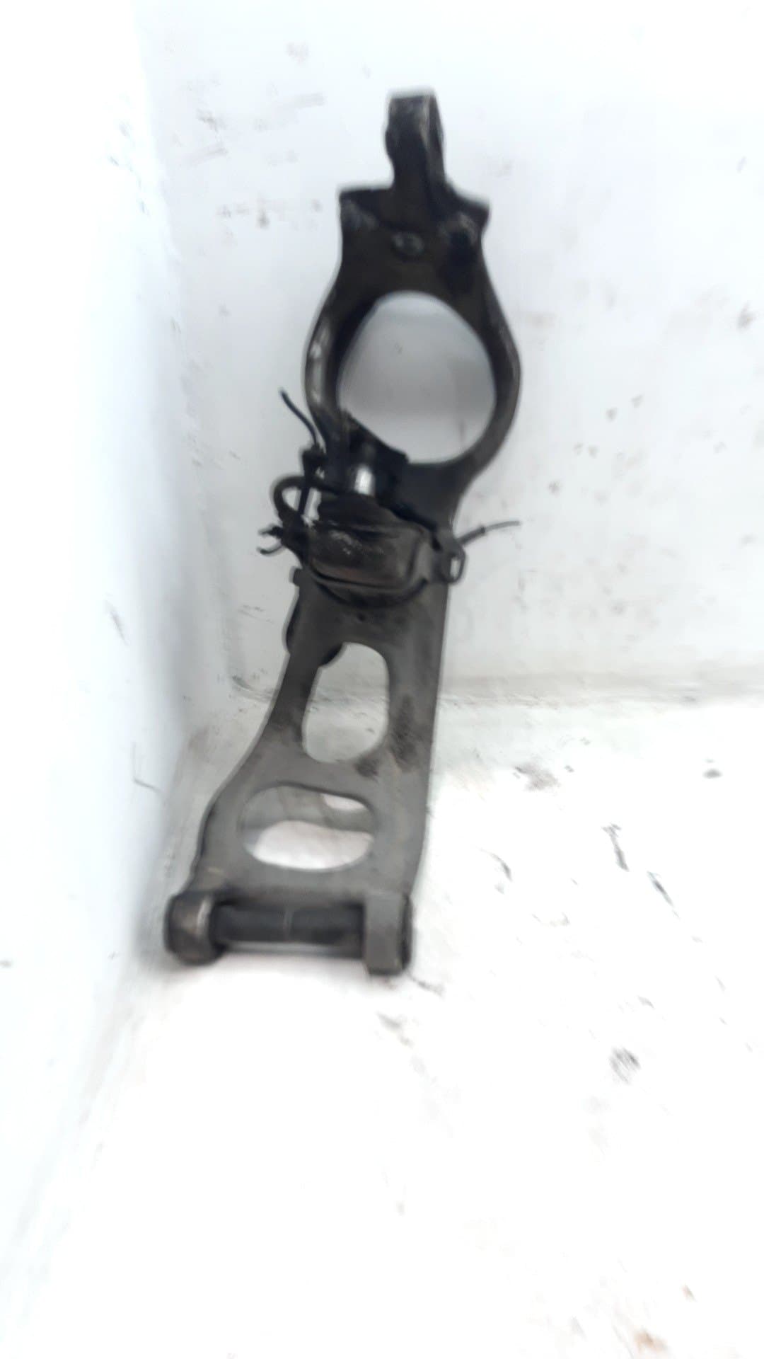 Soporte brazo suspension delantero izquierdo CITROEN C5 BERLINA 2