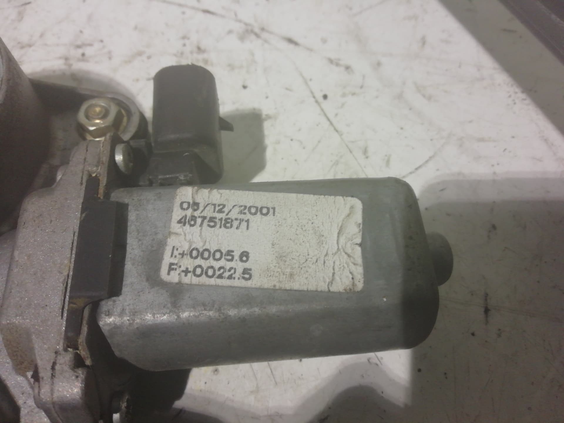 Elevalunas delantero derecho ALFA ROMEO 147 (190) 3