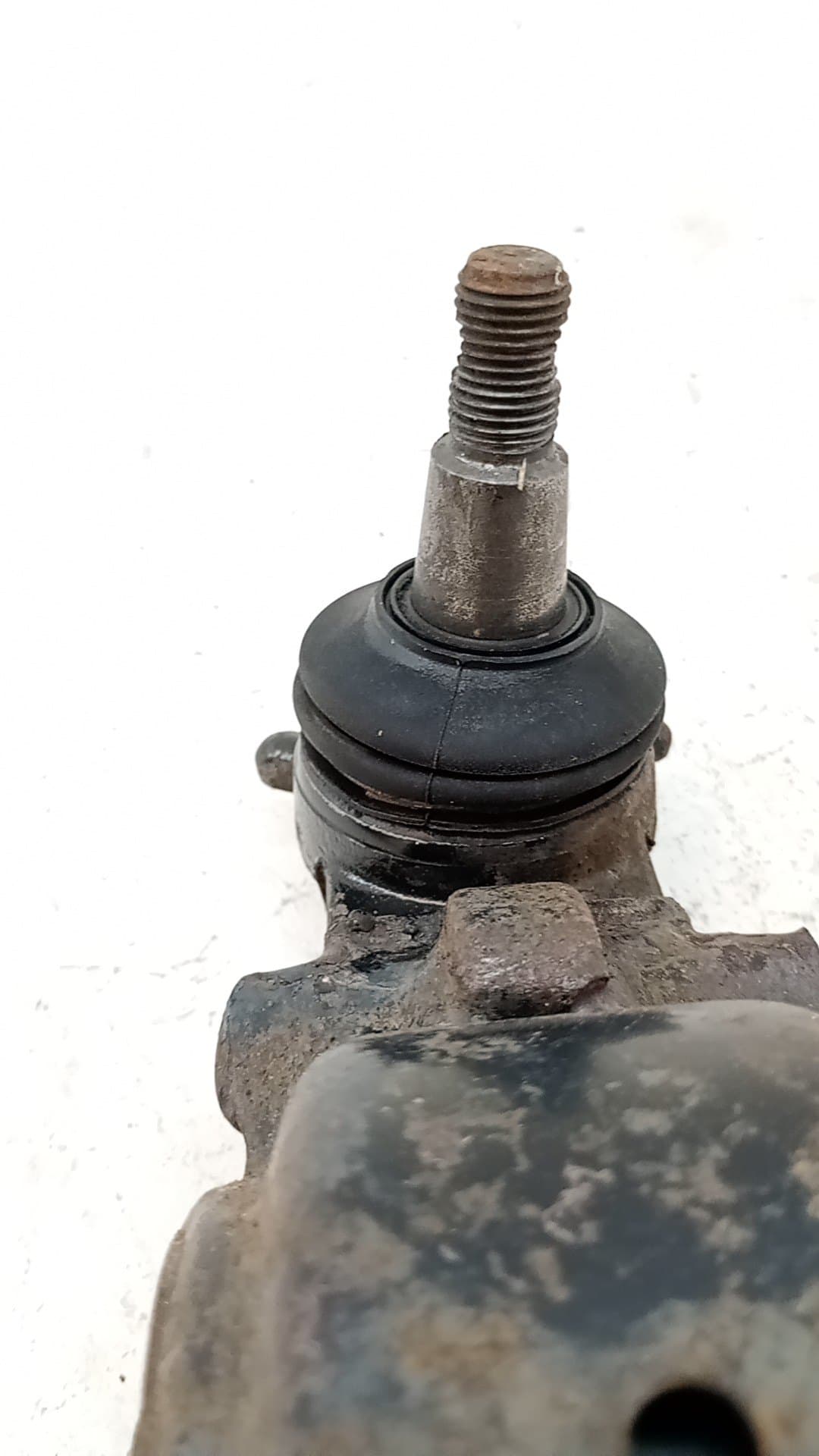 Brazo suspension inferior delantero derecho SSANGYONG REXTON 3