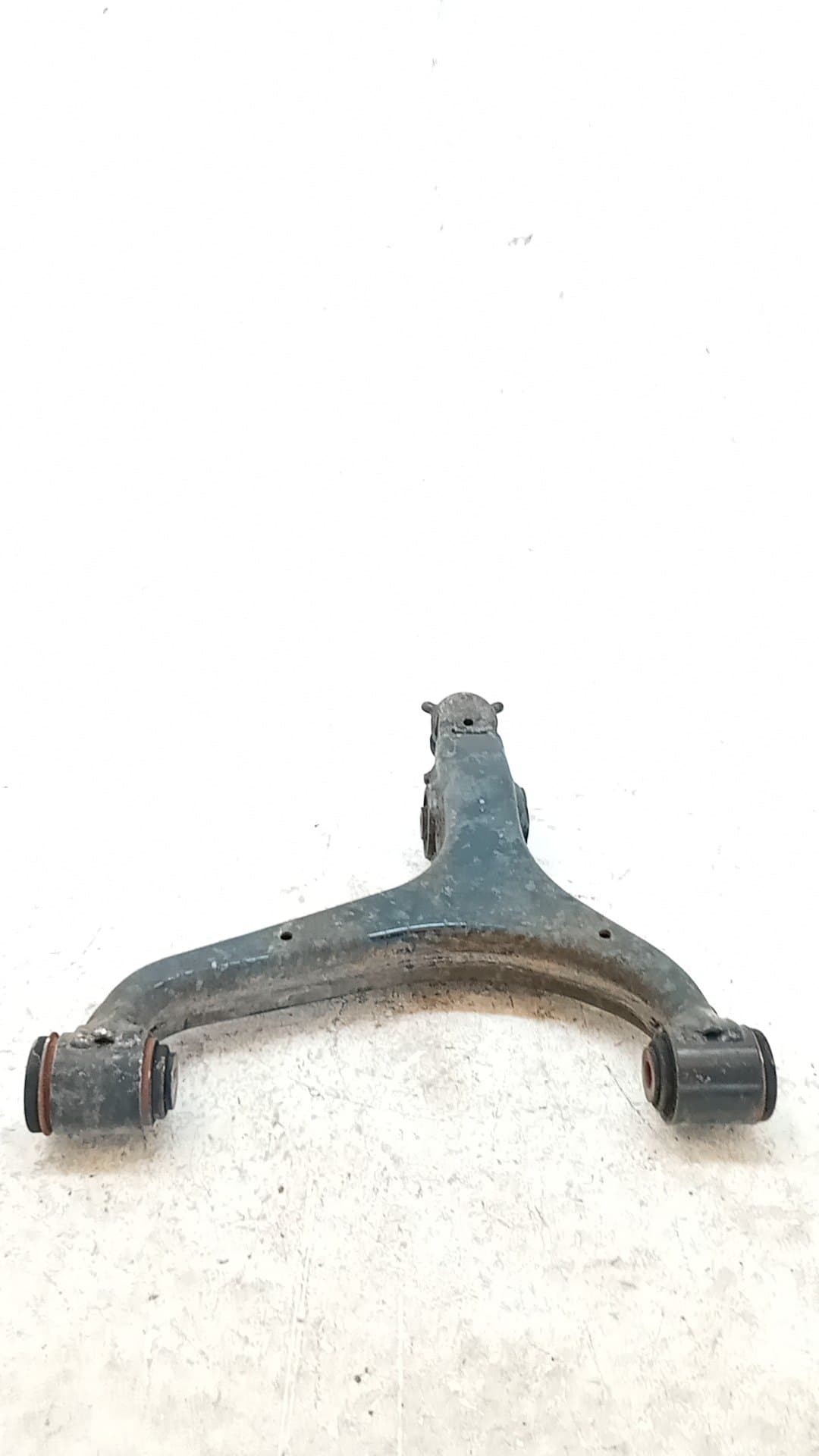 Brazo suspension inferior delantero derecho SSANGYONG REXTON 2