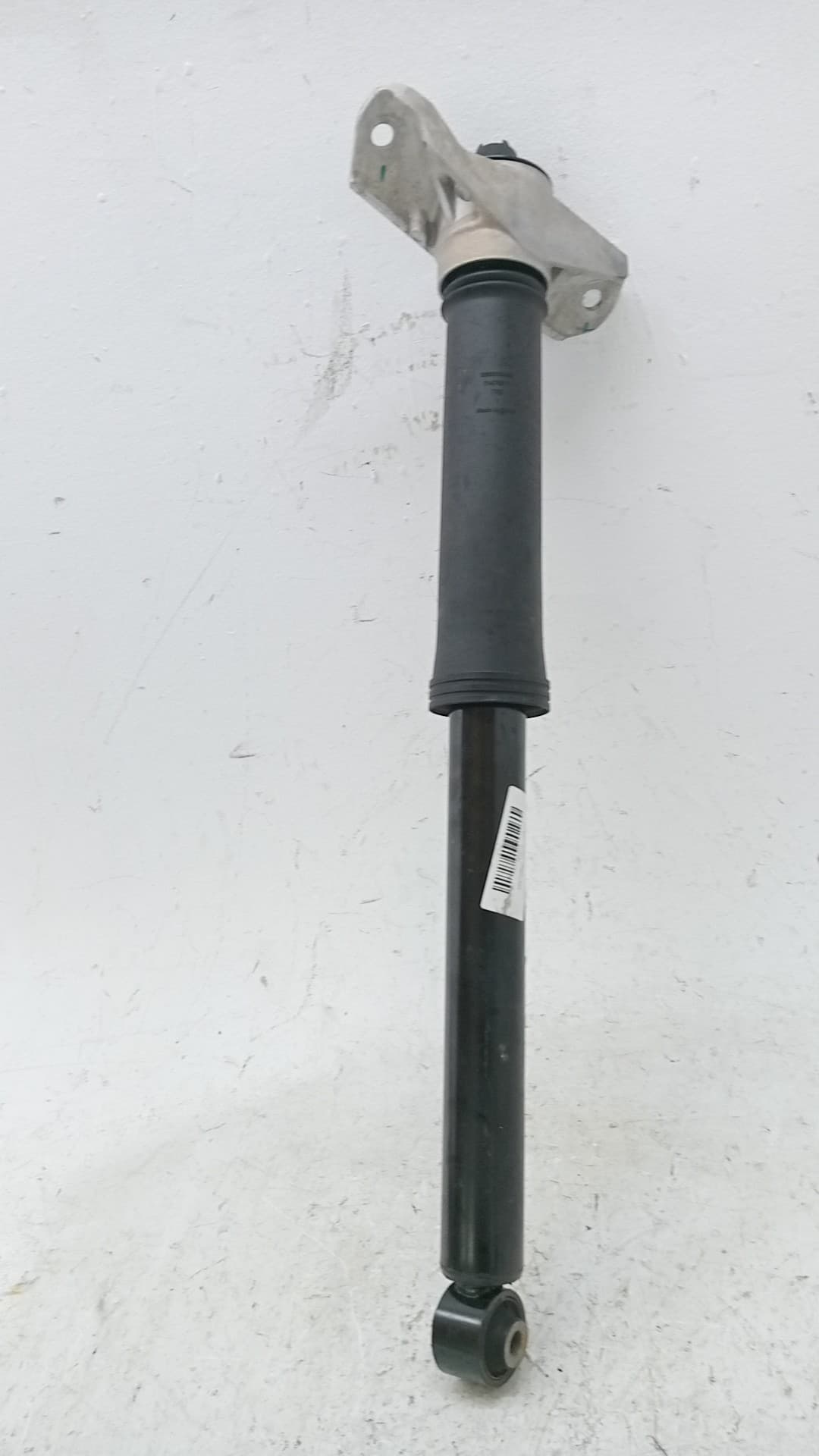 Amortiguador trasero derecho LYNK & CO 01
