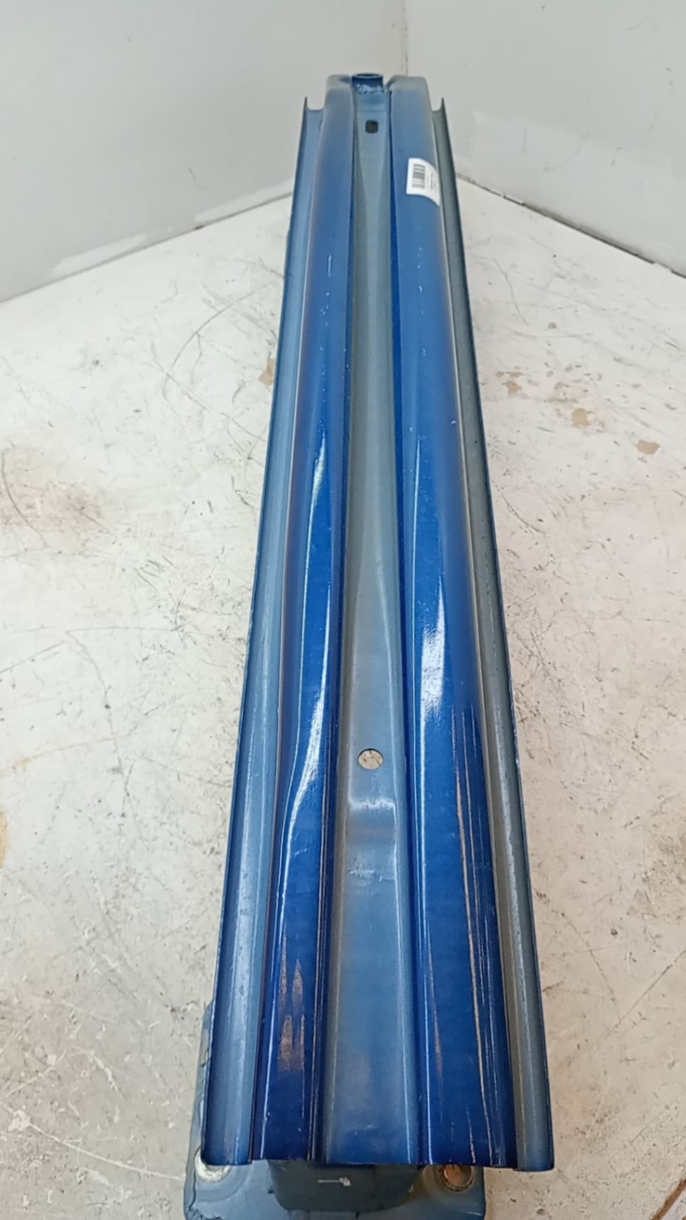 Refuerzo paragolpes trasero LYNK & CO 01