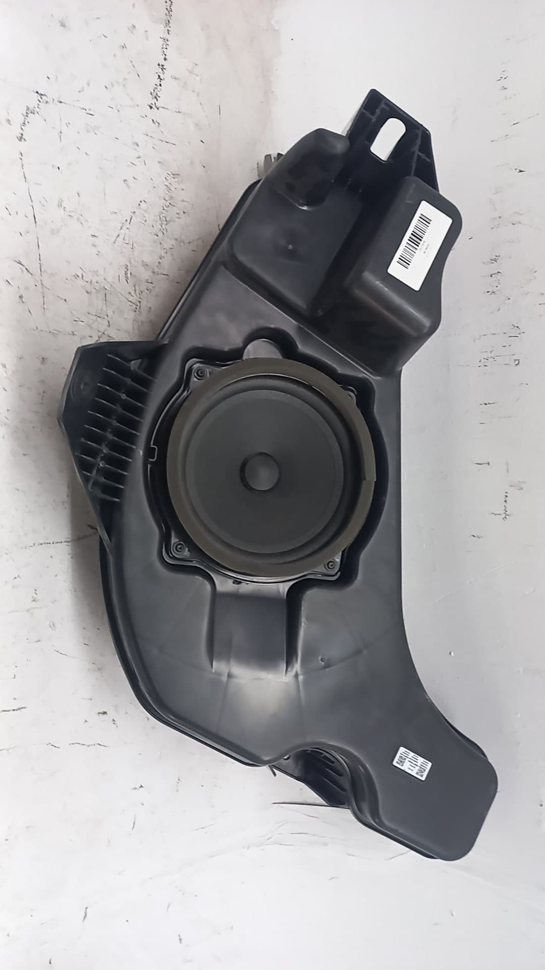 Altavoz LYNK & CO 01