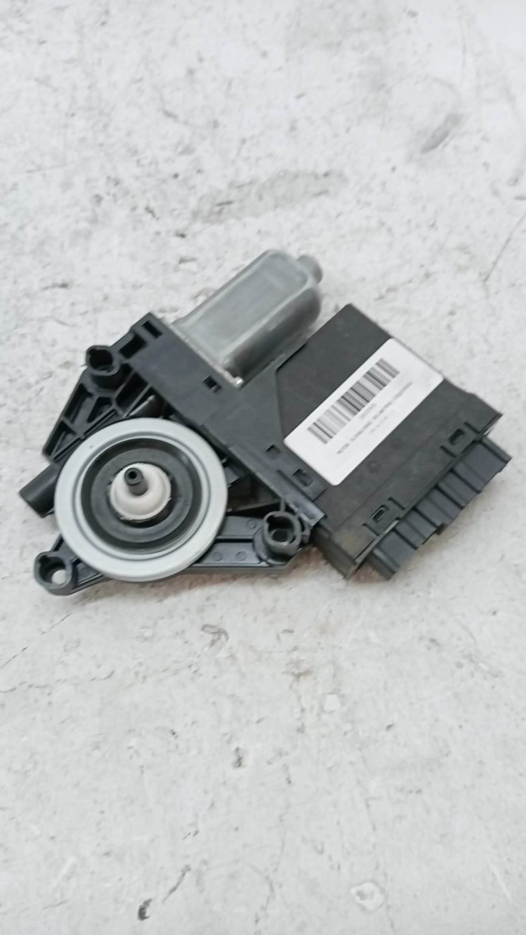 Motor elevalunas delantero izquierdo LYNK & CO 01