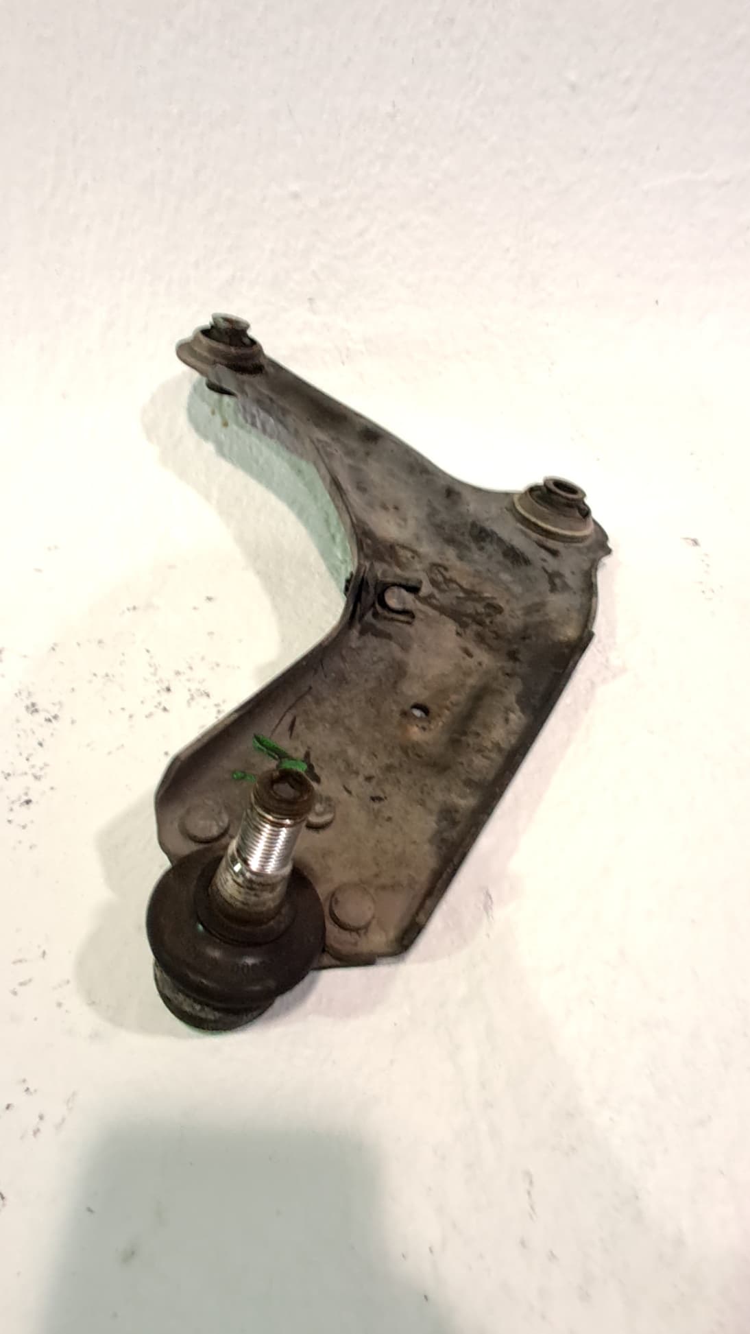 Brazo suspension inferior delantero derecho RENAULT LAGUNA (B56) 3