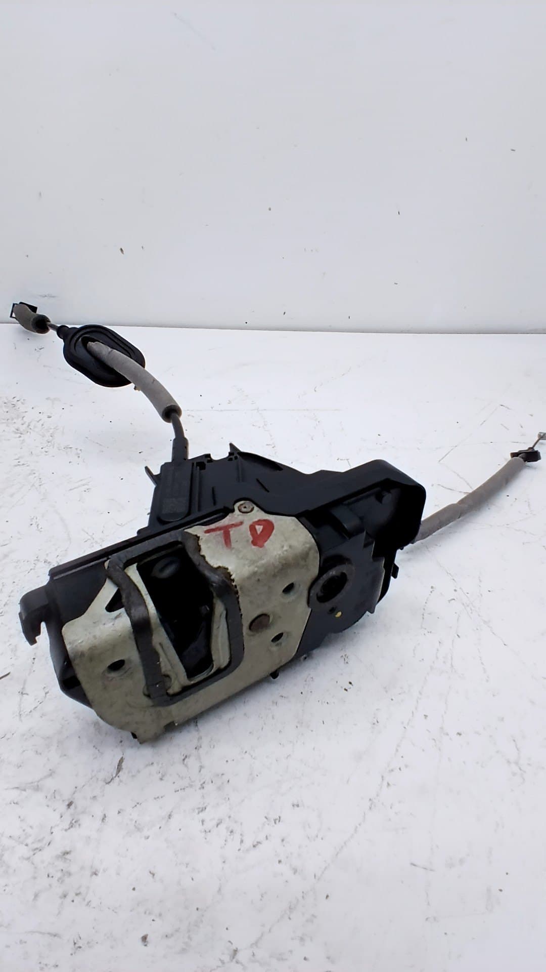 Cerradura puerta trasera derecha FORD FIESTA