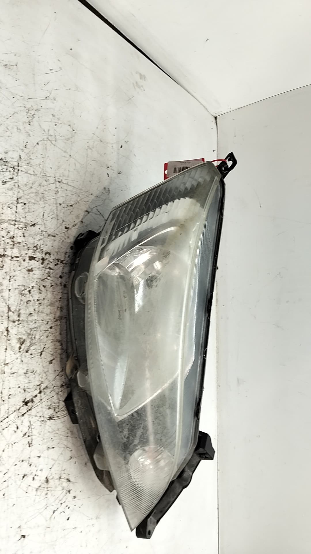 Faro izquierdo NISSAN NV 200 (M20)