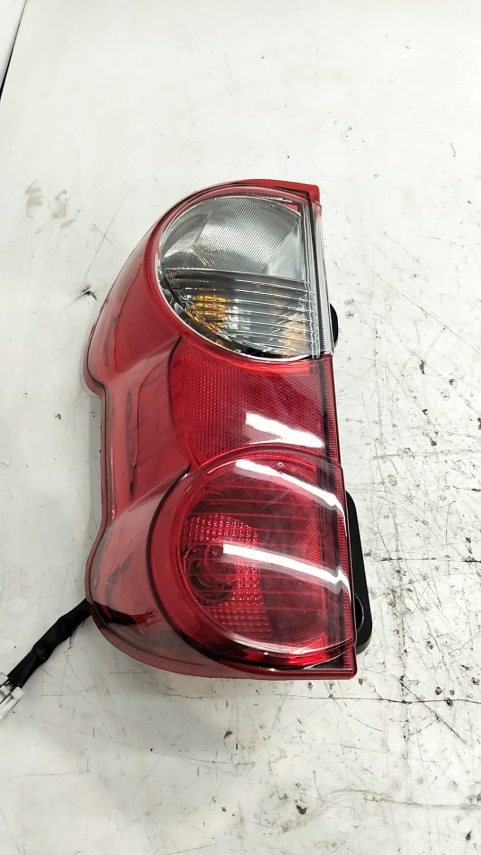 Piloto trasero derecho NISSAN NV 200 (M20)