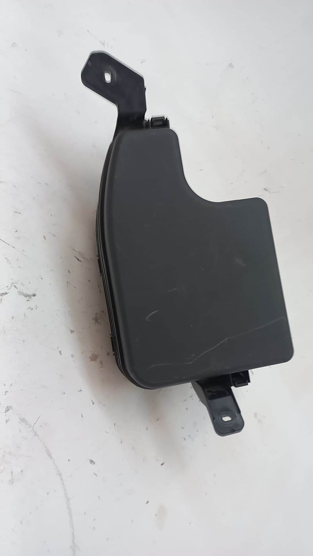 Caja reles / fusibles MAZDA 3 3