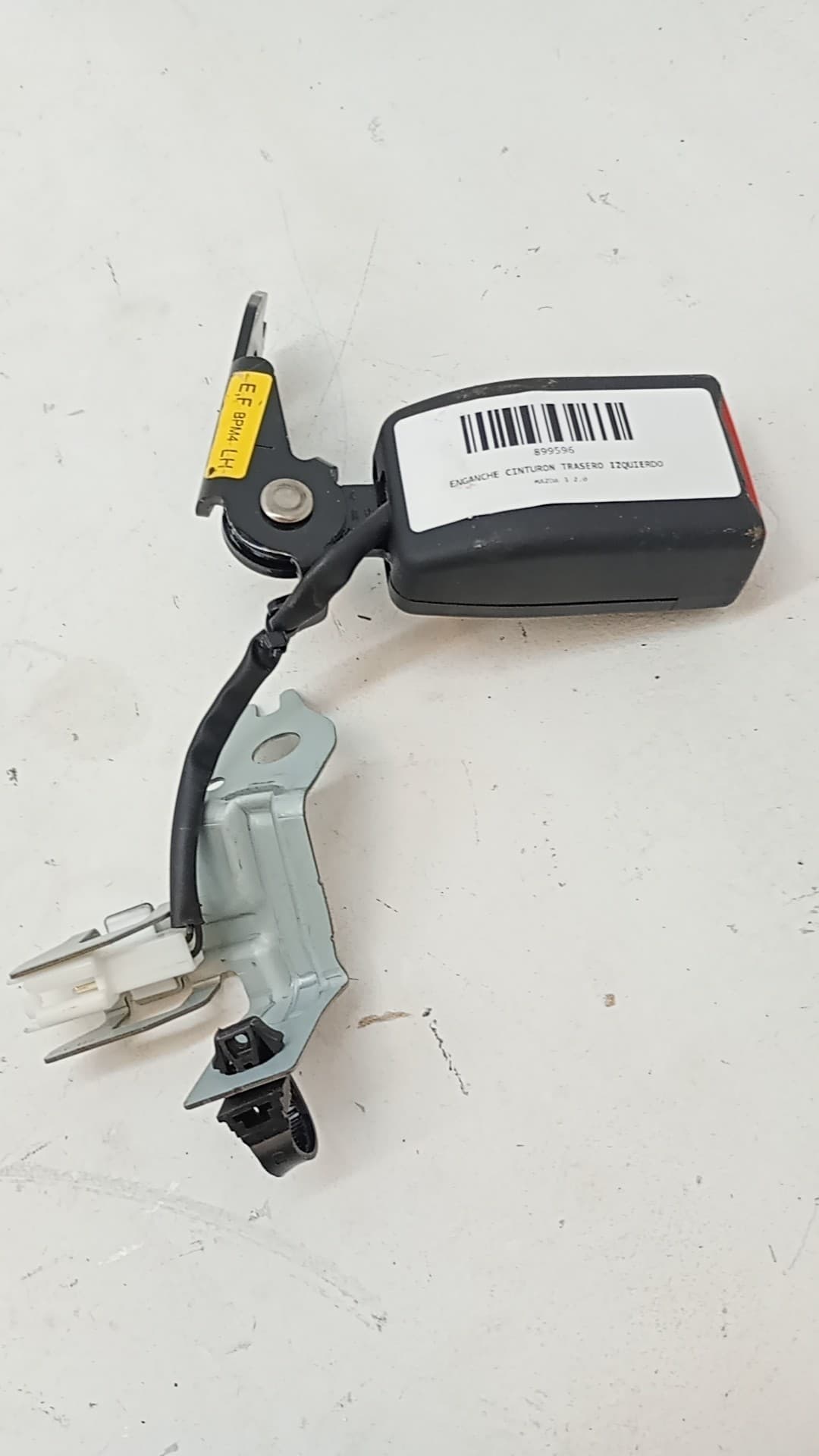 Enganche cinturon trasero izquierdo MAZDA 3
