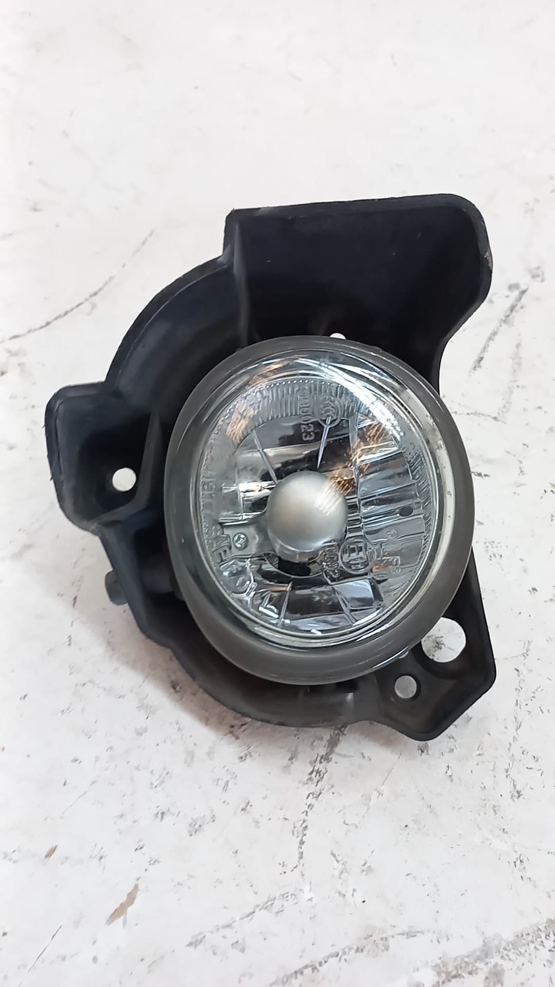 Faro antiniebla izquierdo MAZDA 3
