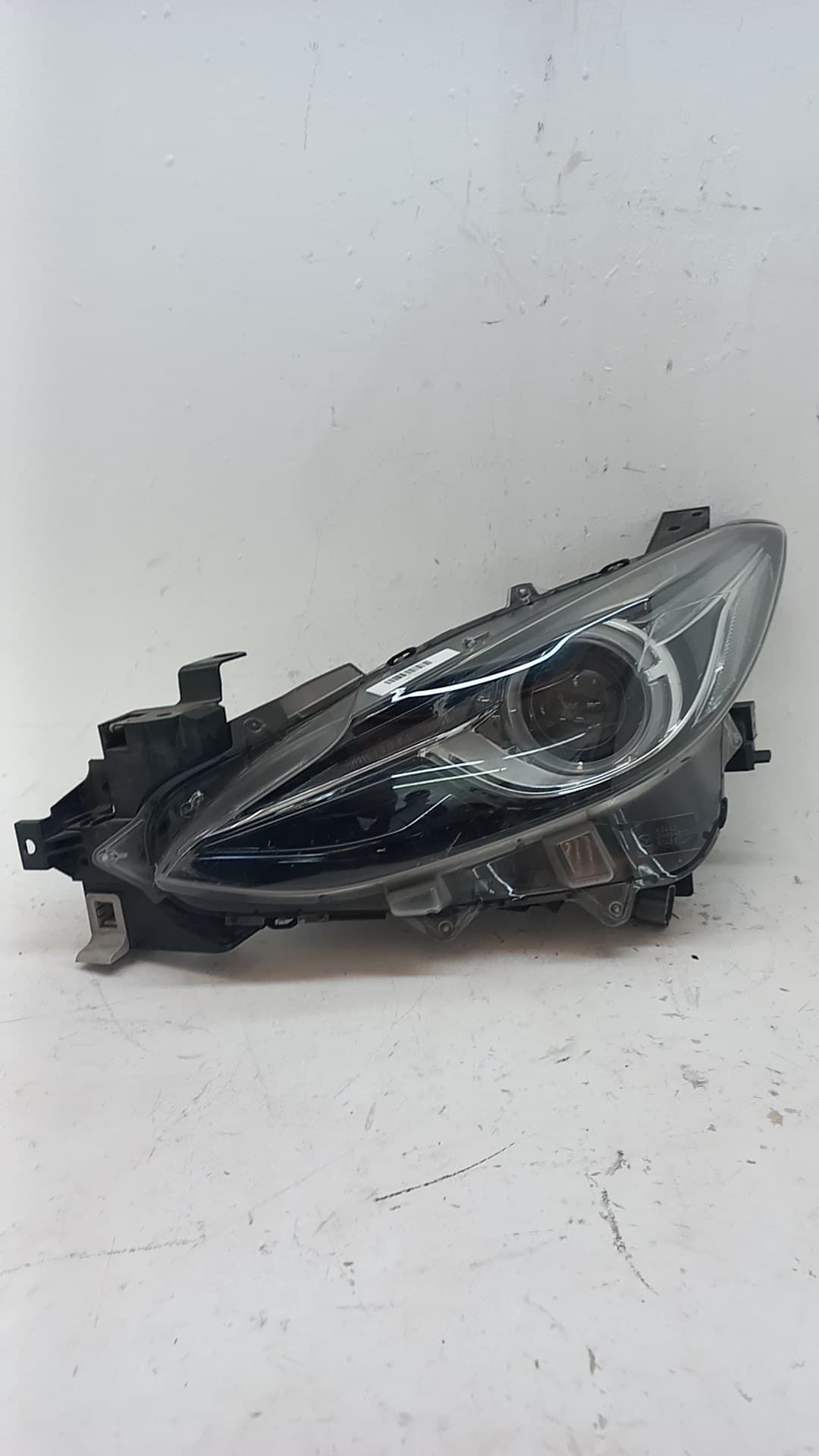 Faro izquierdo MAZDA 3