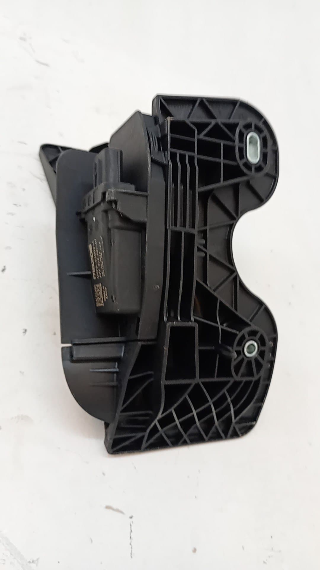 Pedal acelerador MAZDA 3 2
