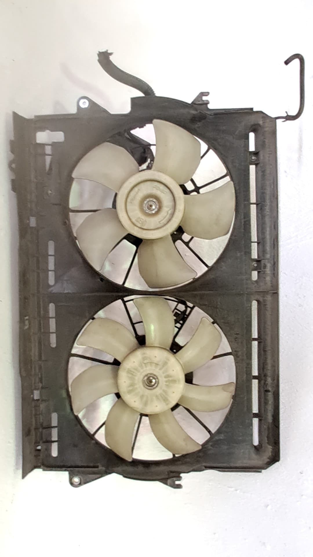 Electroventilador TOYOTA COROLLA VERSO (R1)