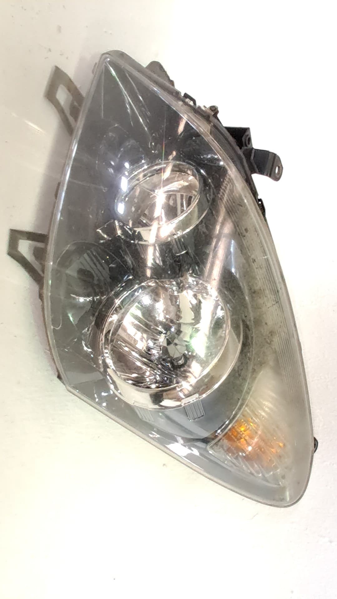 Recambio TOYOTA COROLLA VERSO (R1) ref. 811700F080
