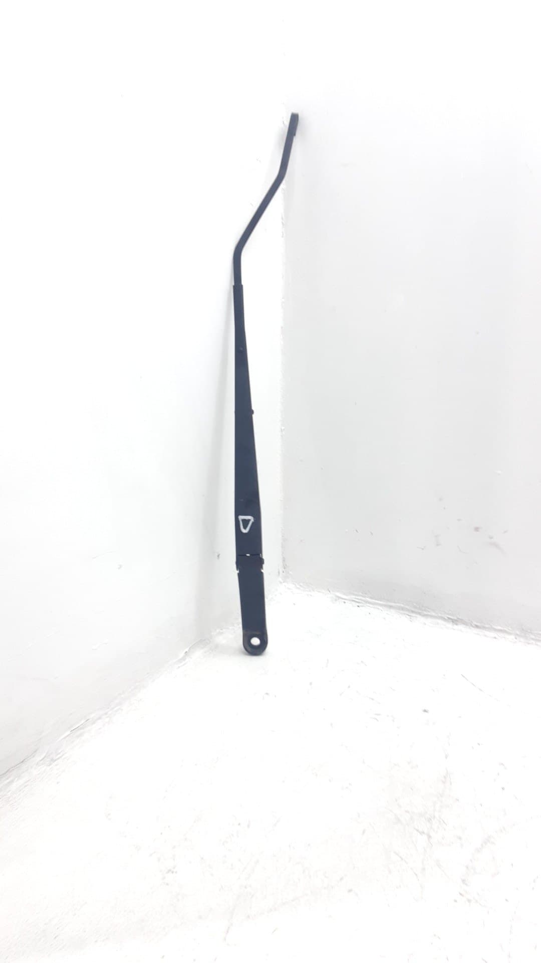 Brazo limpia delantero derecho CHEVROLET AVEO