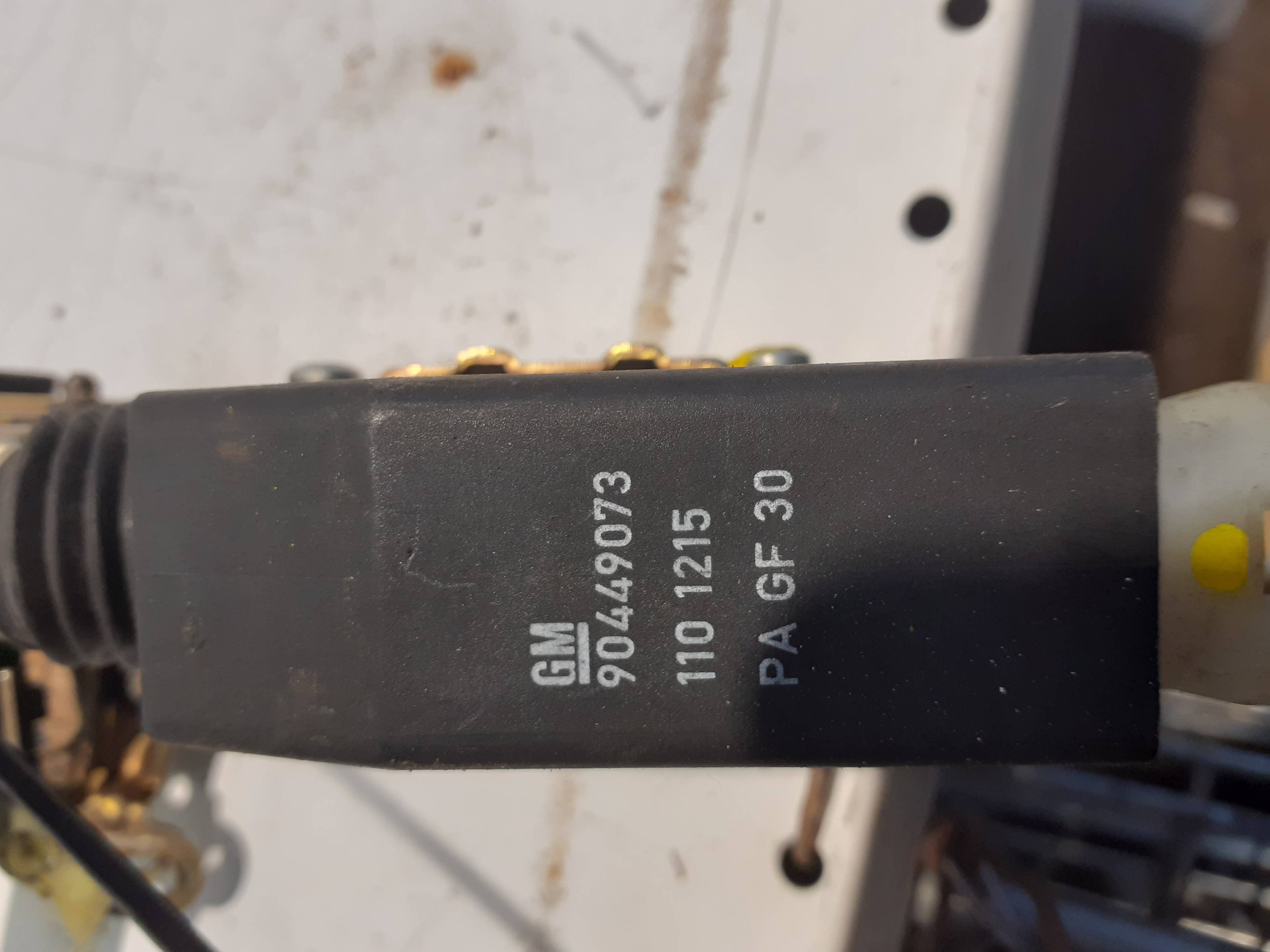 Cerradura puerta delantera derecha OPEL ASTRA H CARAVAN 2