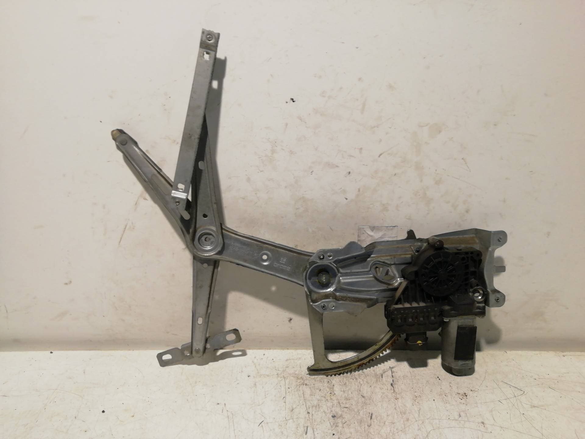 Motor elevalunas delantero izquierdo OPEL ASTRA H CARAVAN