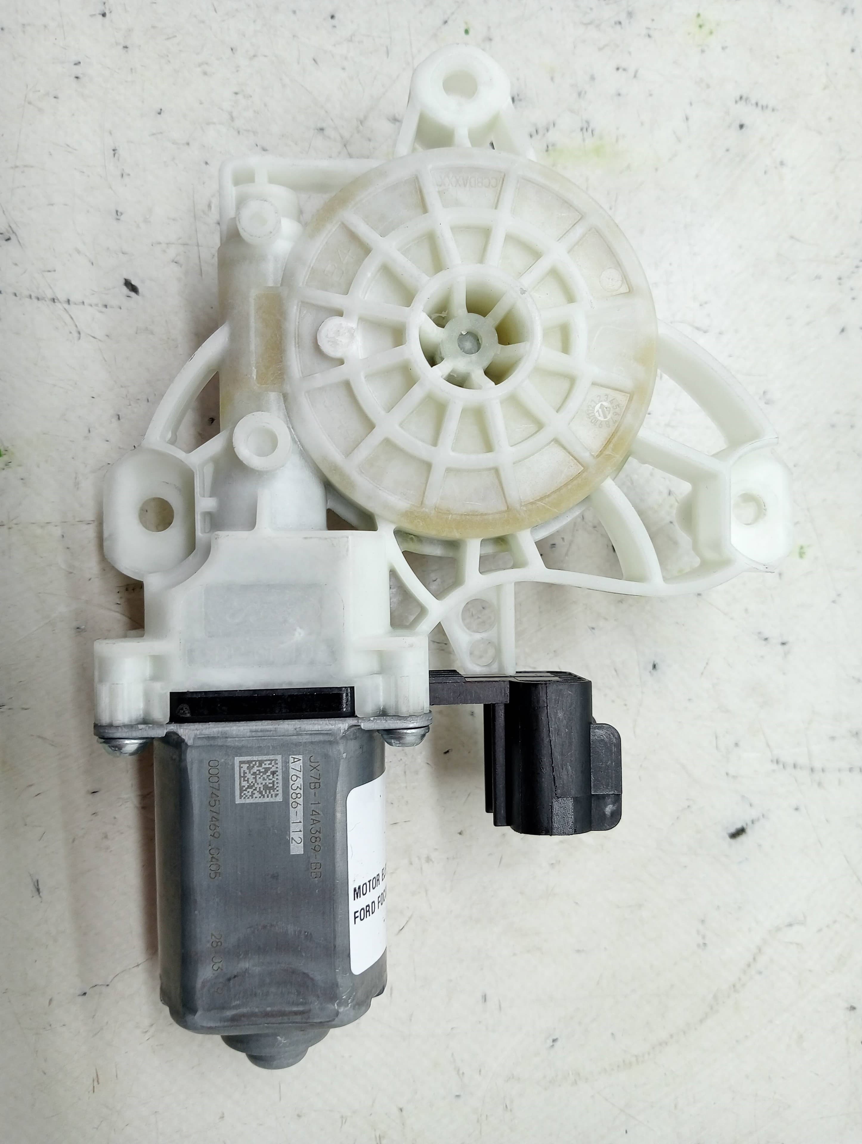 Motor elevalunas delantero derecho FORD FOCUS 3