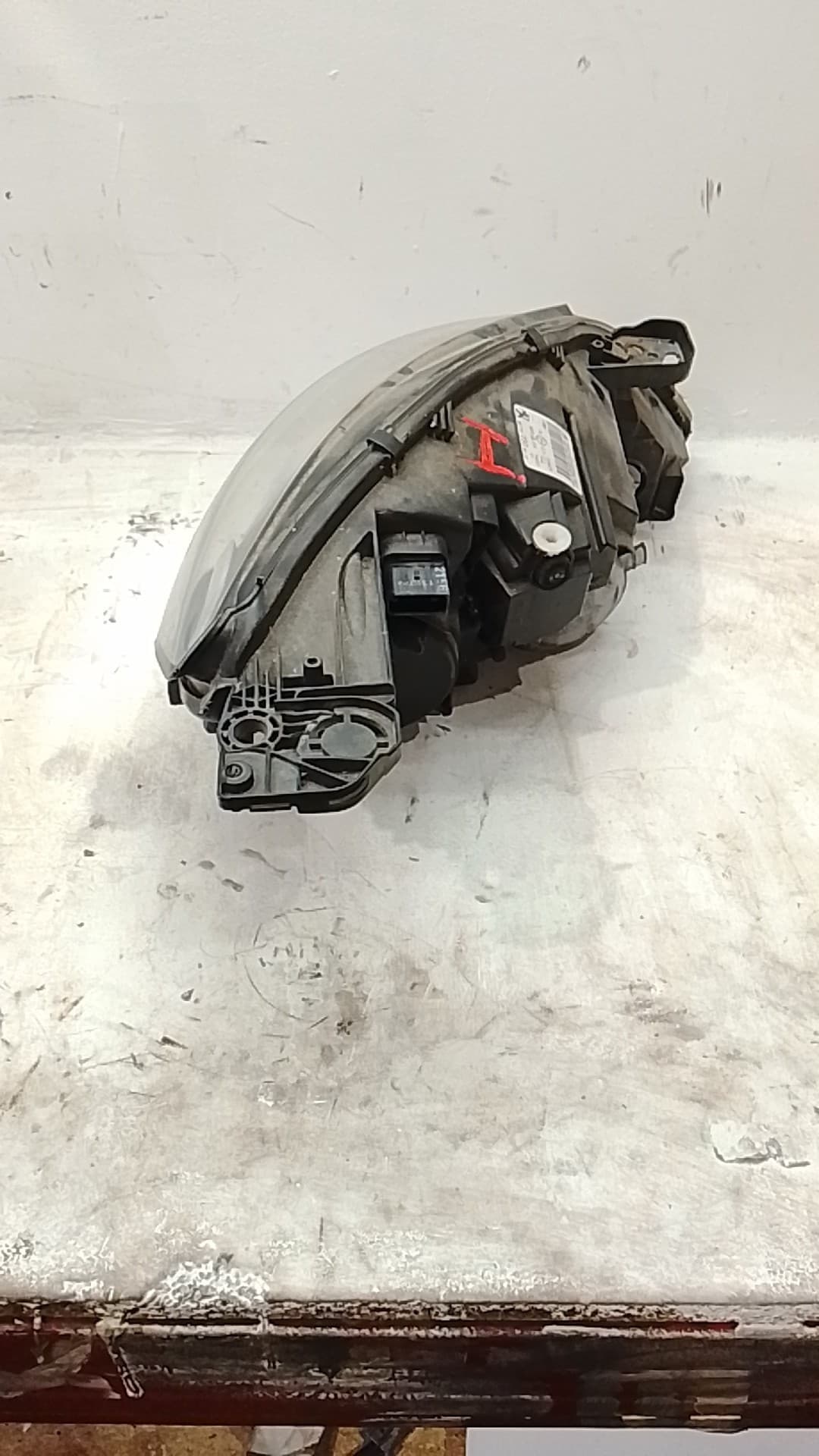 Faro izquierdo PEUGEOT 308 3