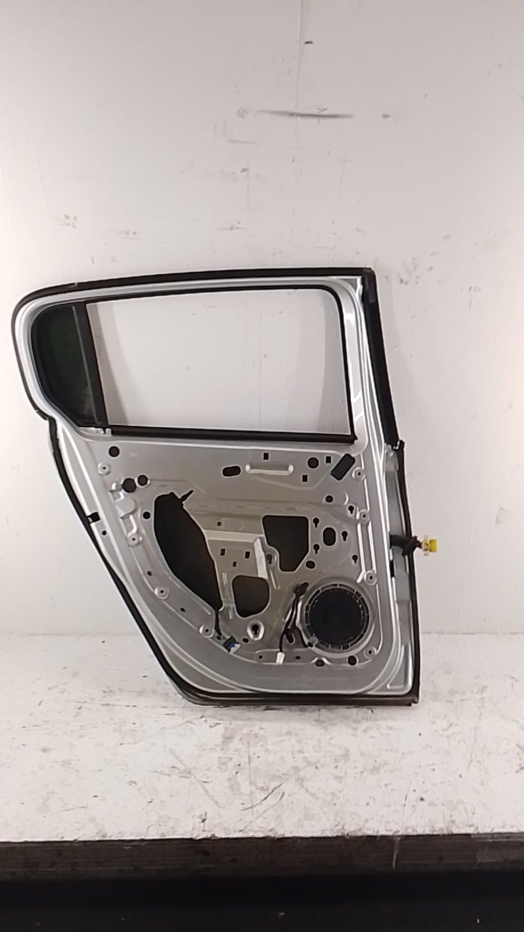 Puerta trasera izquierda PEUGEOT 308 3