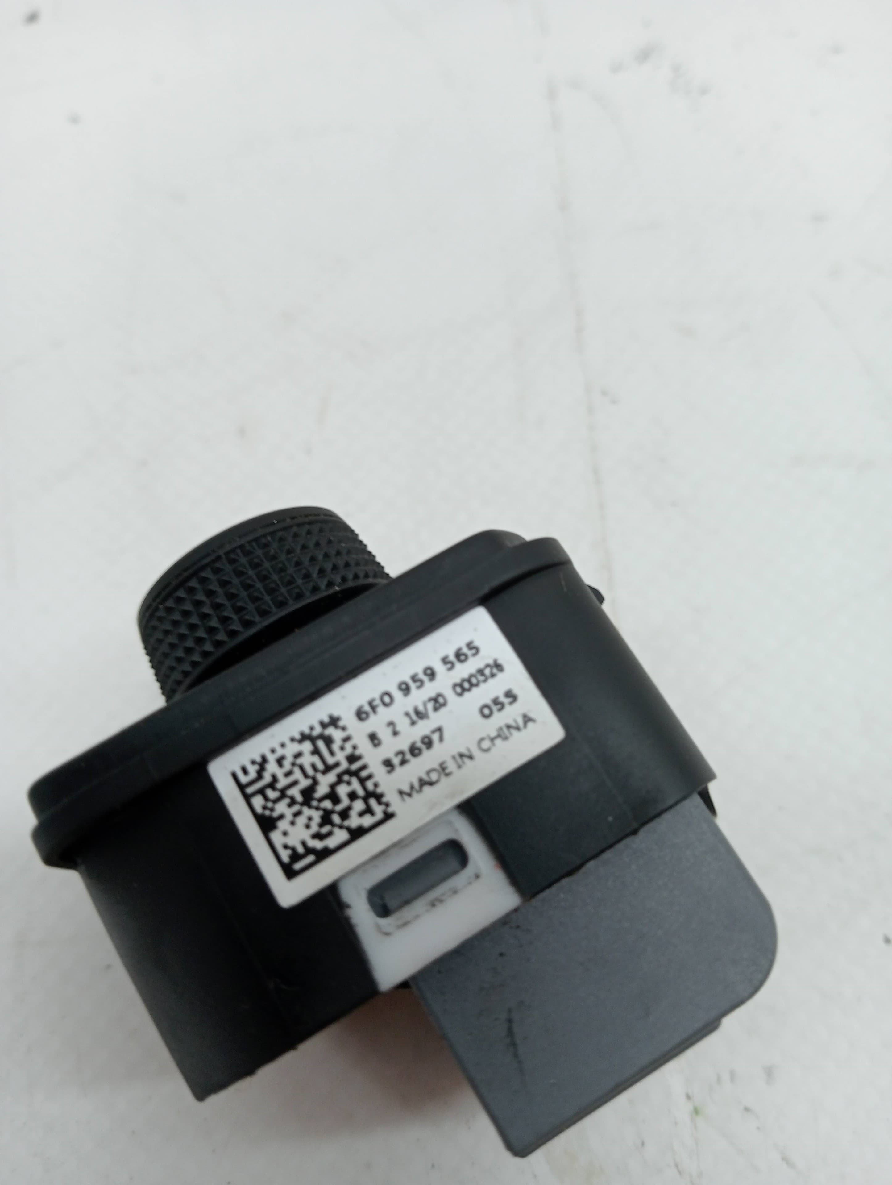 Mando retrovisor SEAT IBIZA ST (6P8) 3