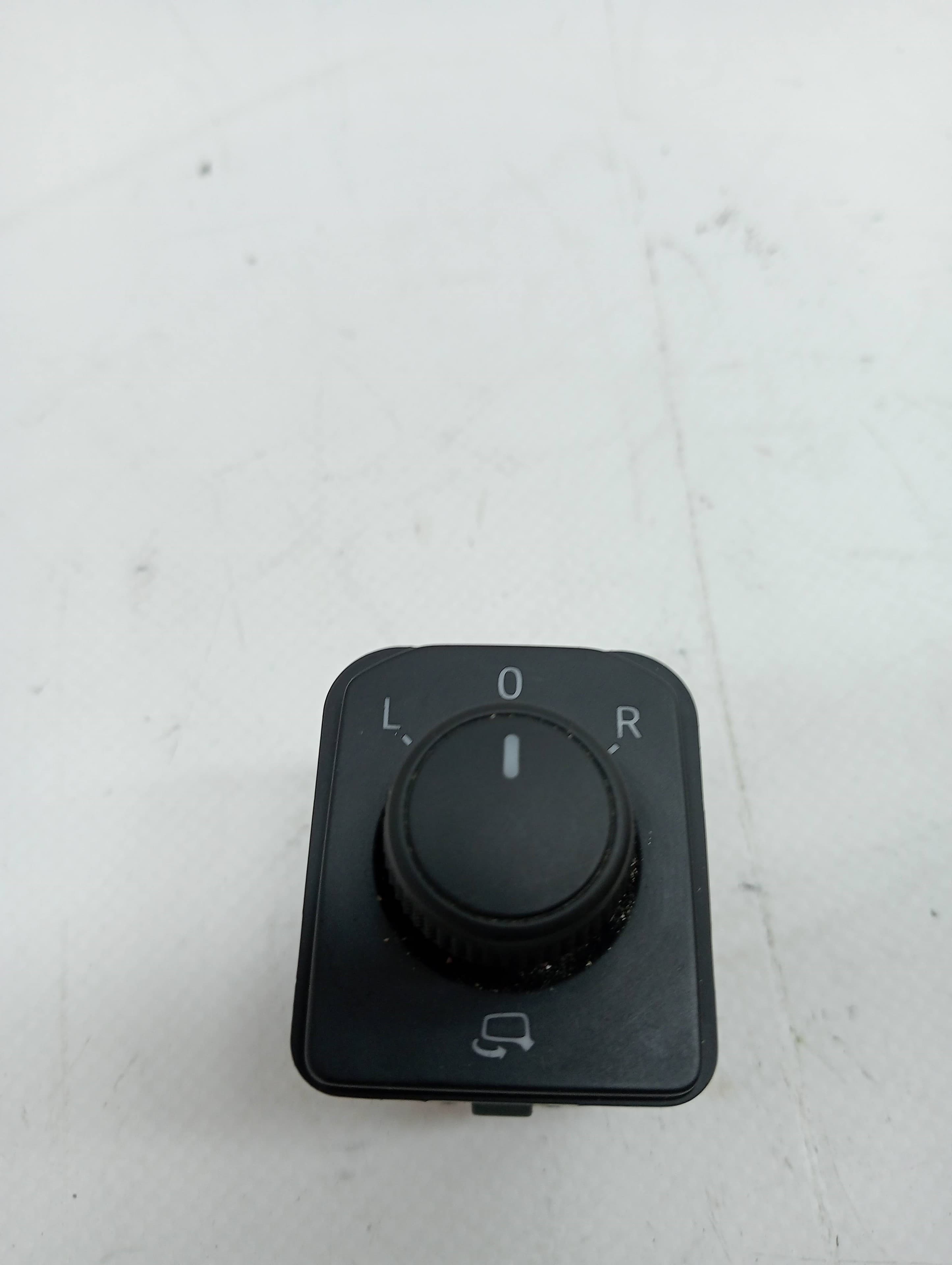 Mando retrovisor SEAT IBIZA ST (6P8)