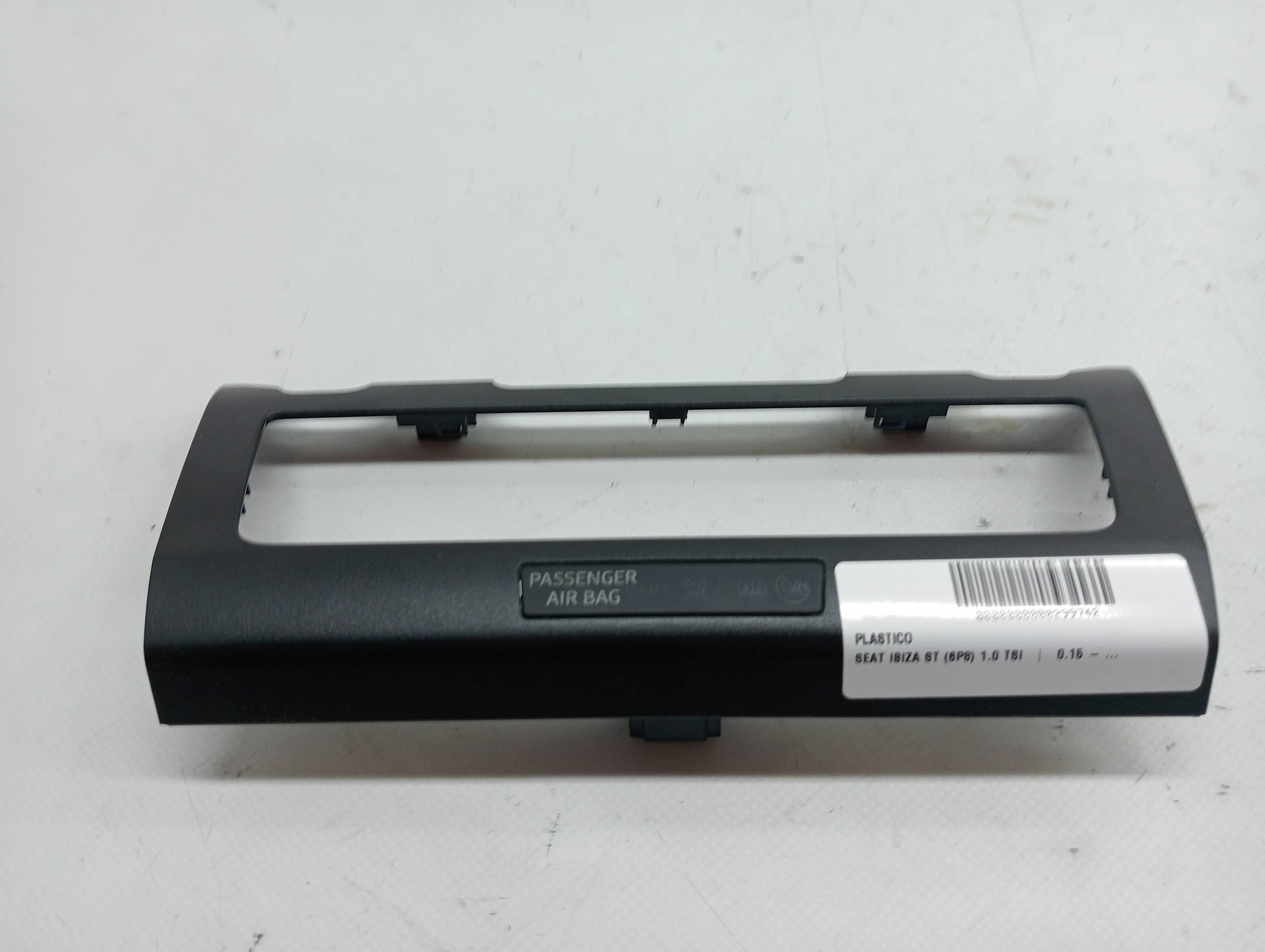 Plastico SEAT IBIZA ST (6P8)