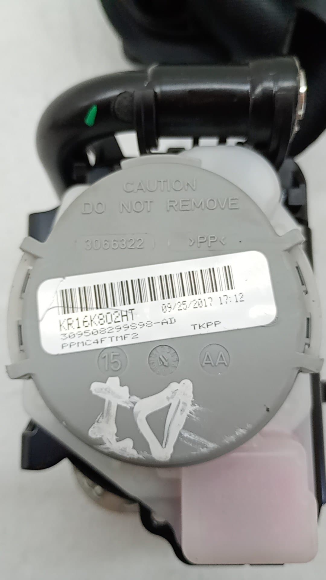 Cinturon seguridad delantero derecho SEAT ATECA (KH7) 2