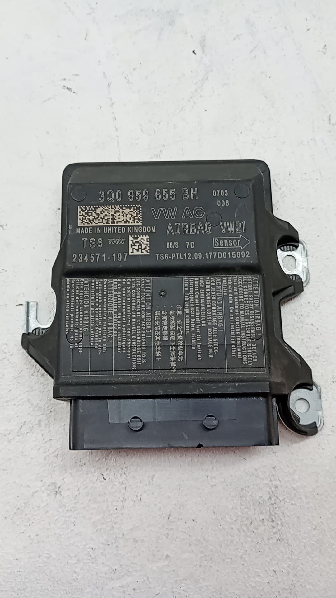 Centralita airbag SEAT ATECA (KH7) 3
