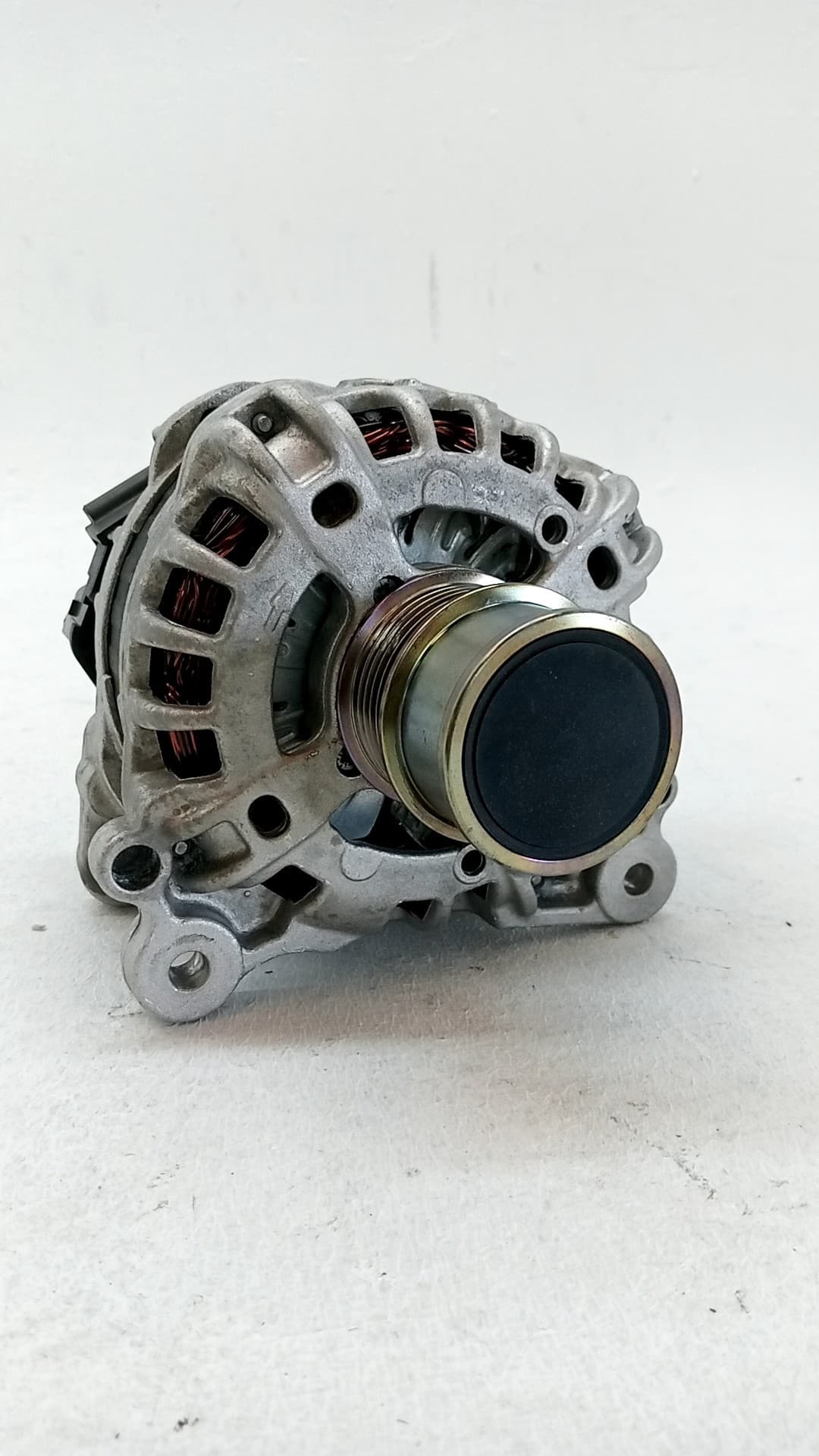 Alternador SEAT ATECA (KH7)