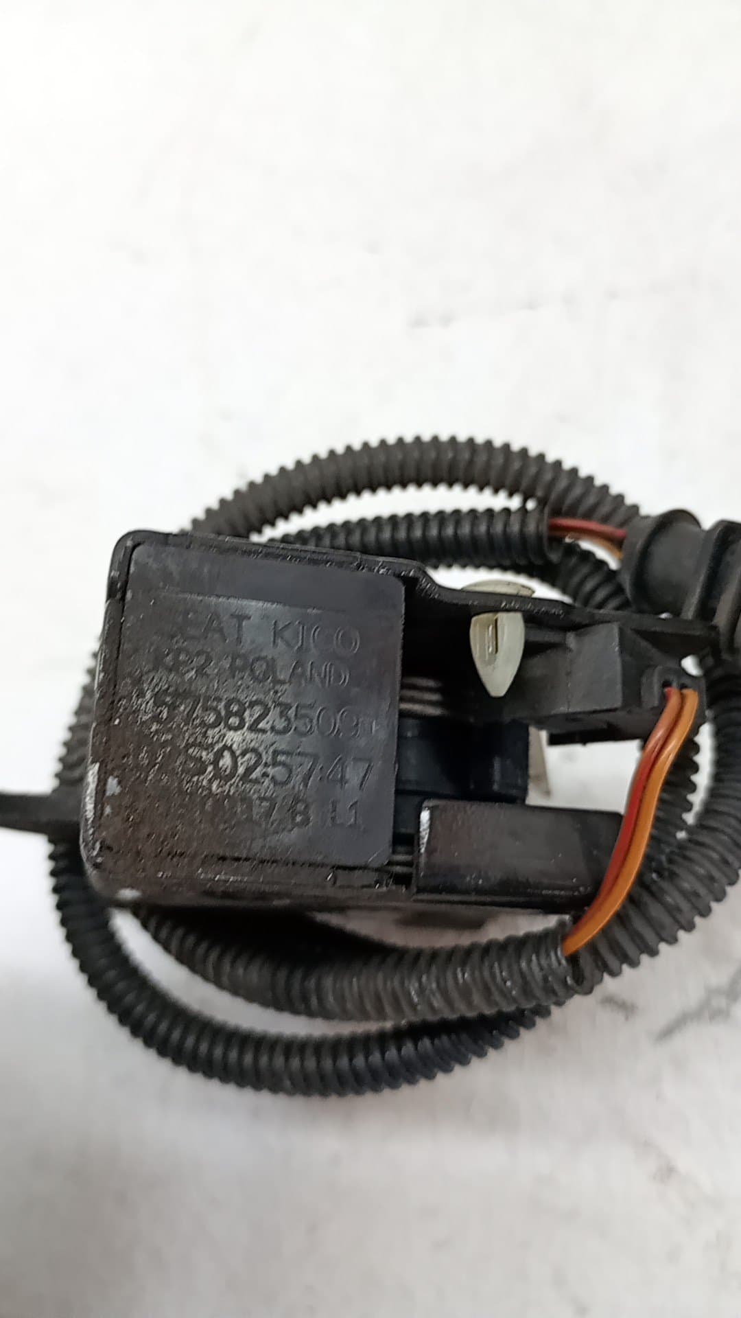 Cerradura capot SEAT ATECA (KH7)