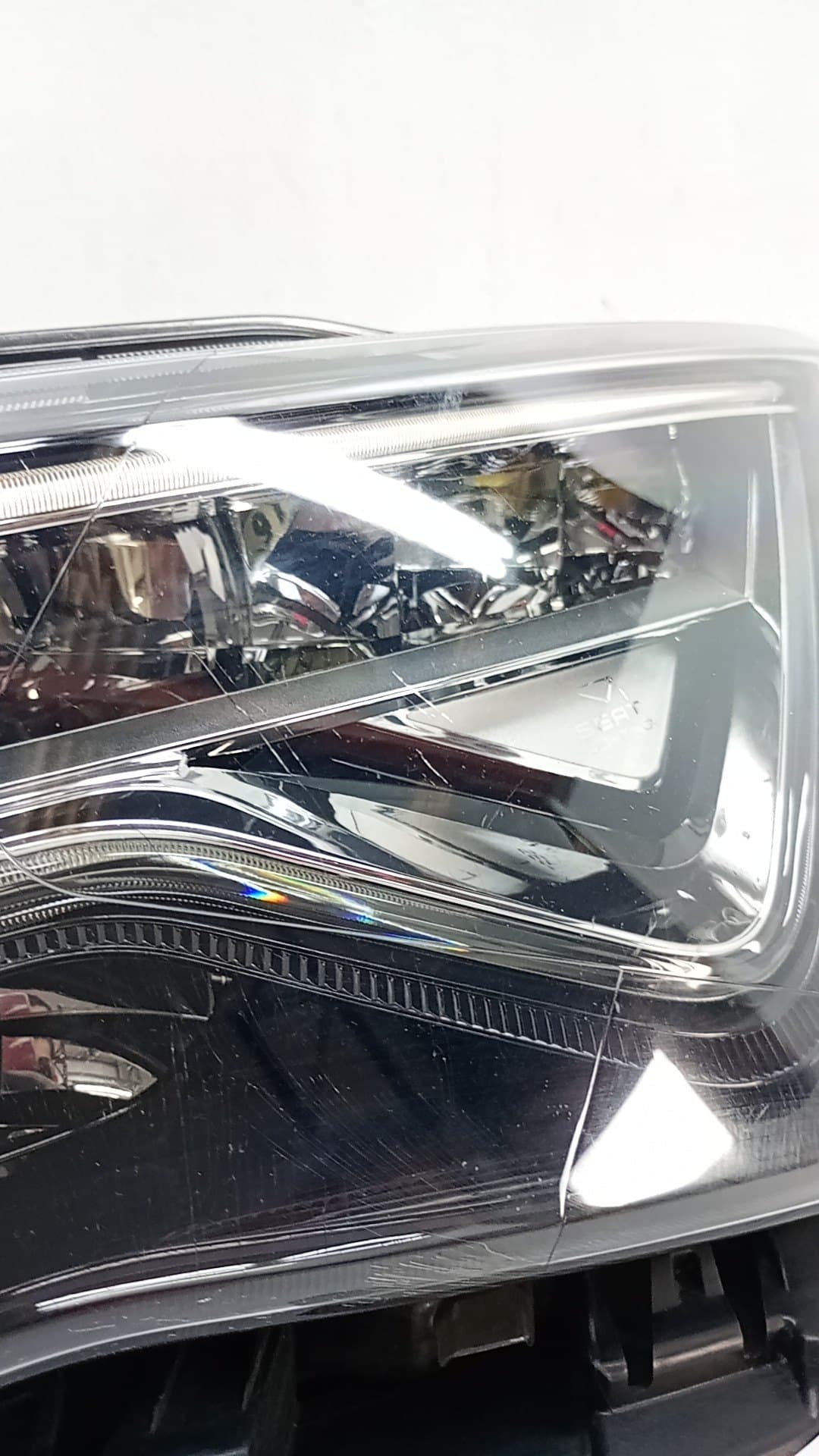 Faro izquierdo SEAT ATECA (KH7) 5