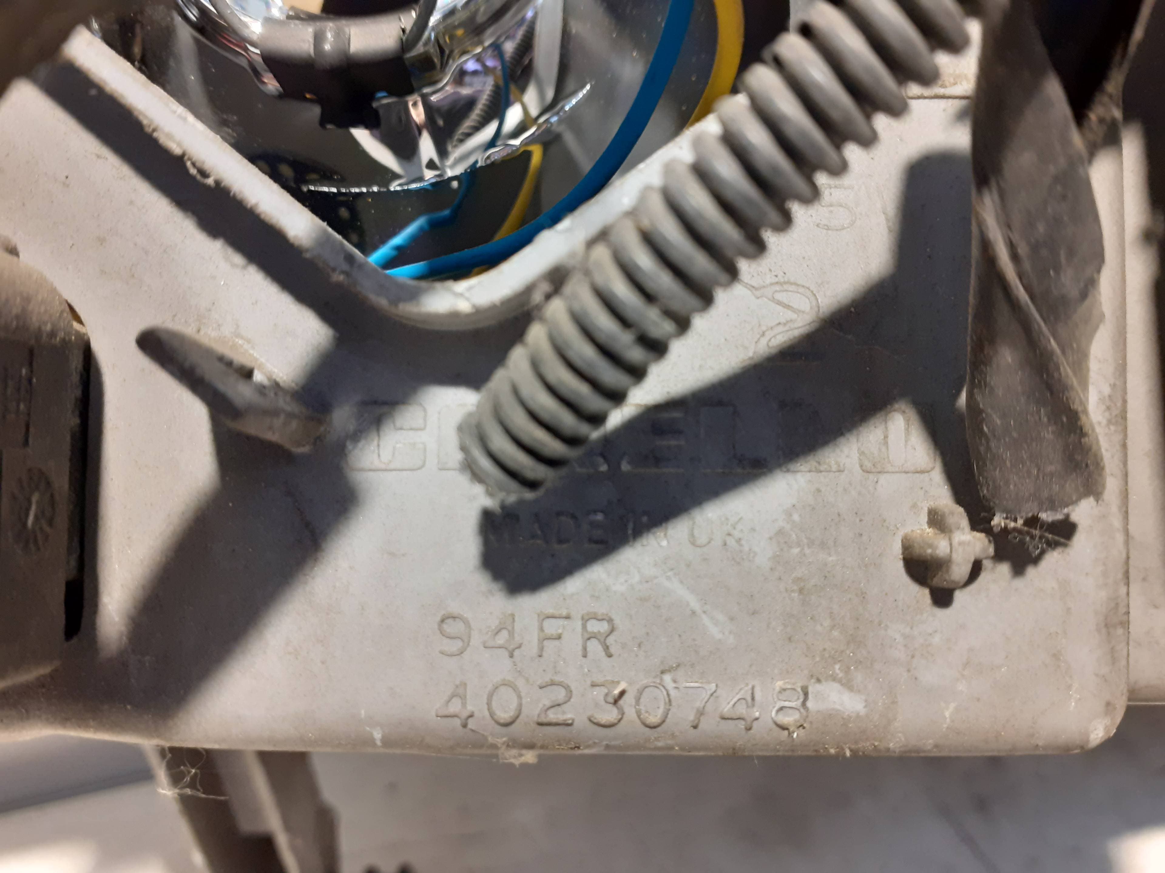 Faro izquierdo MG SERIE 45 (T/RT) 2