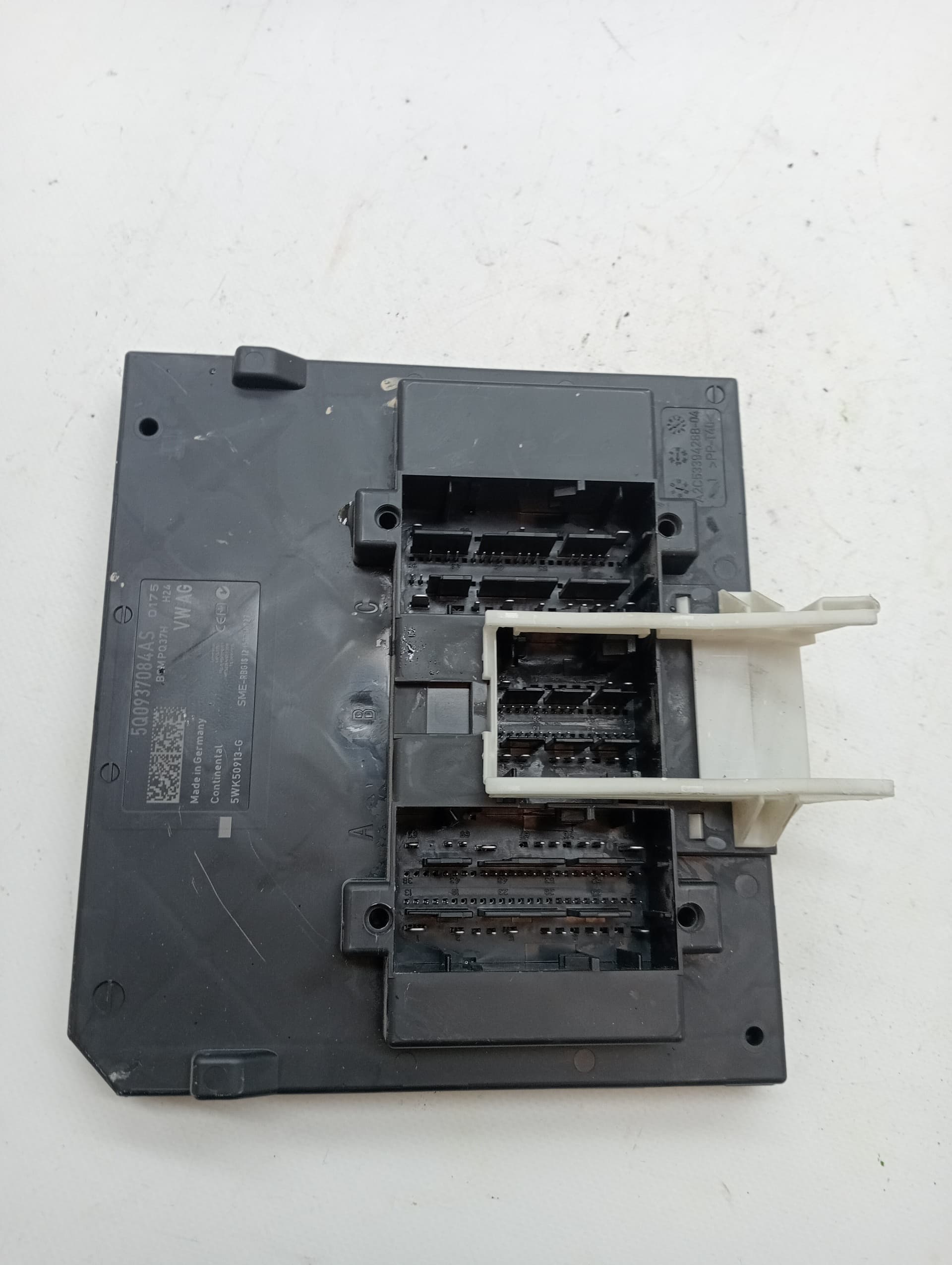 Caja precalentamiento VOLKSWAGEN GOLF VII SPORTSVAN 3