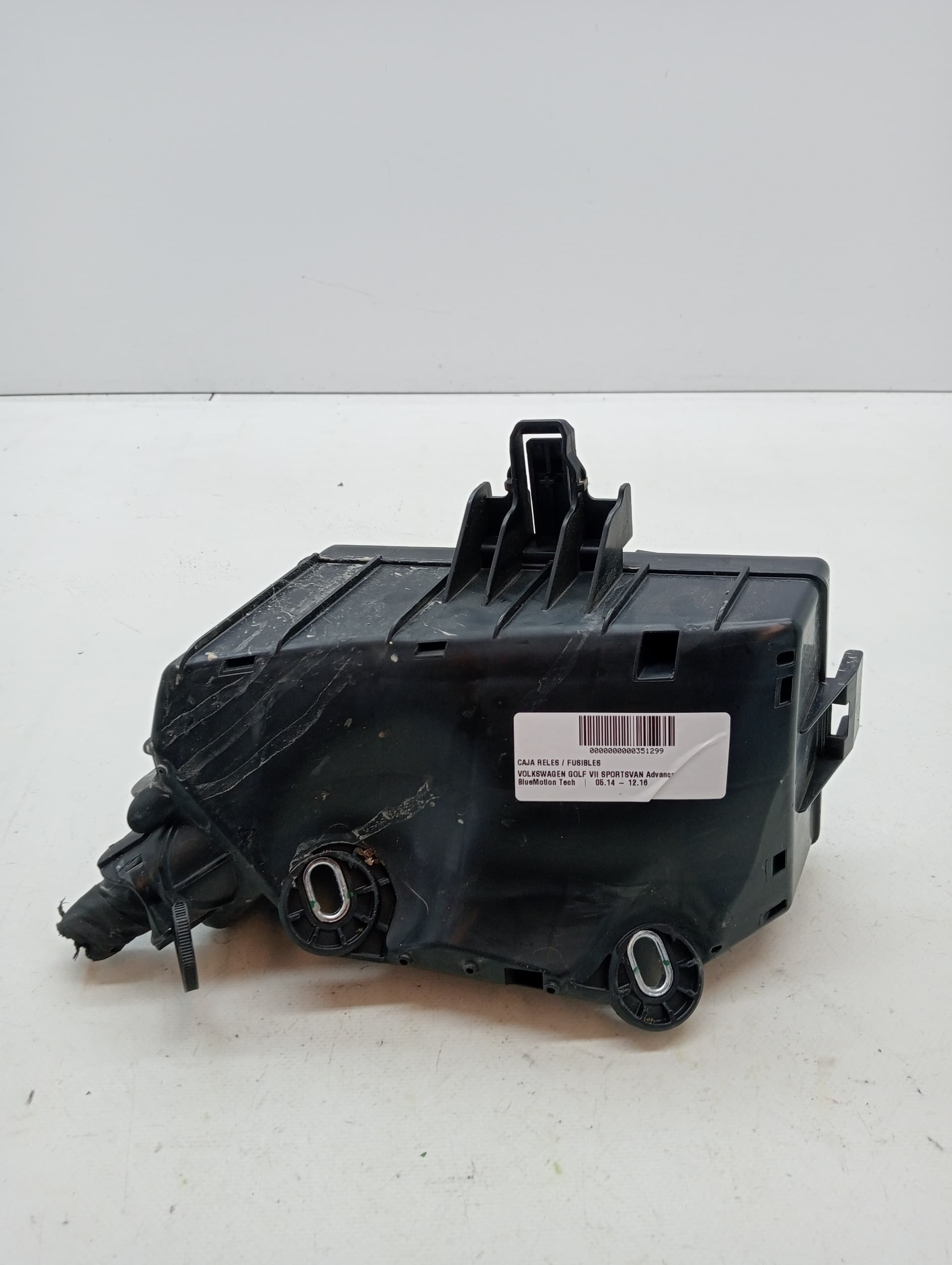 Caja reles / fusibles VOLKSWAGEN GOLF VII SPORTSVAN