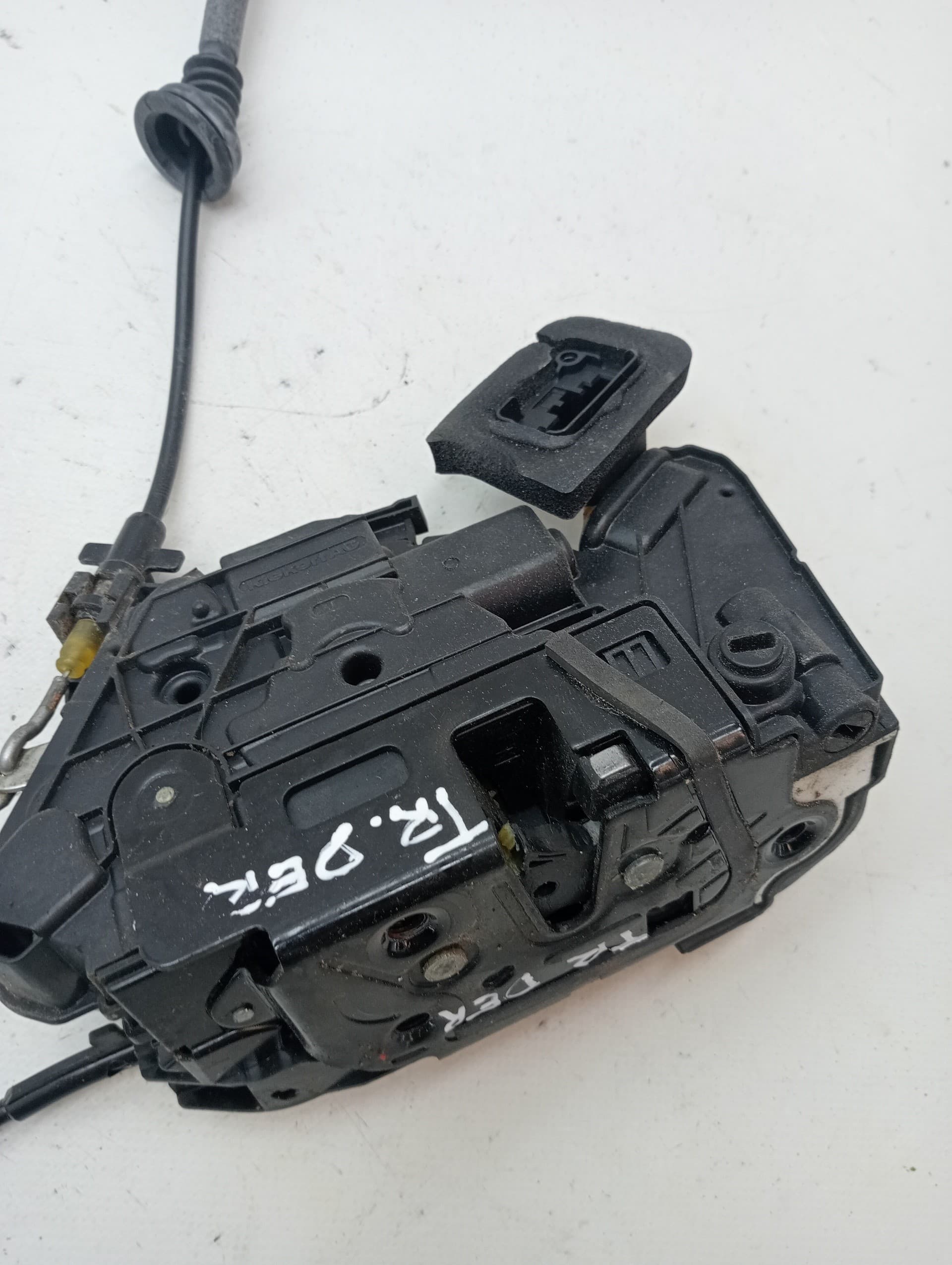 Cerradura puerta trasera derecha VOLKSWAGEN GOLF VII SPORTSVAN 2