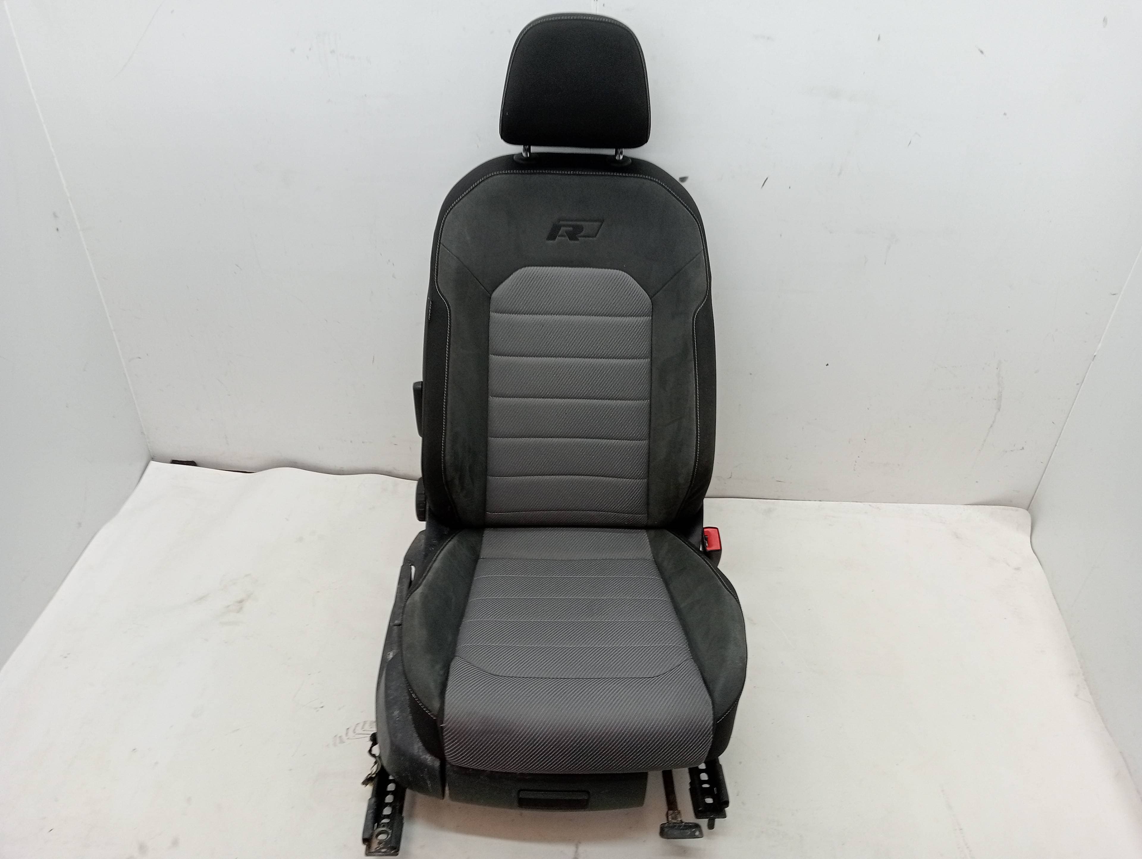 Asiento delantero derecho VOLKSWAGEN GOLF VII SPORTSVAN