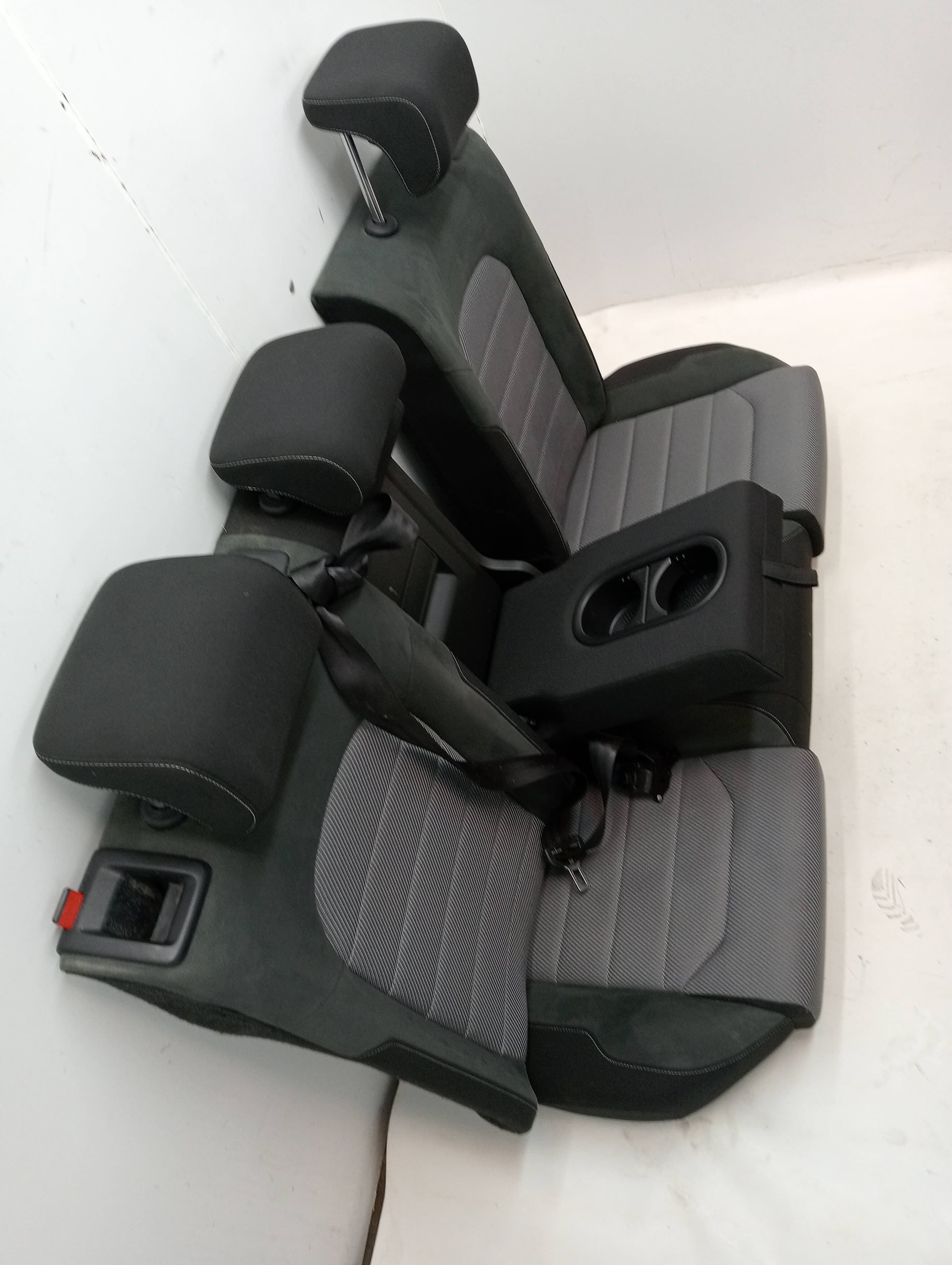 Cerradura asientos traseros VOLKSWAGEN GOLF VII SPORTSVAN 3
