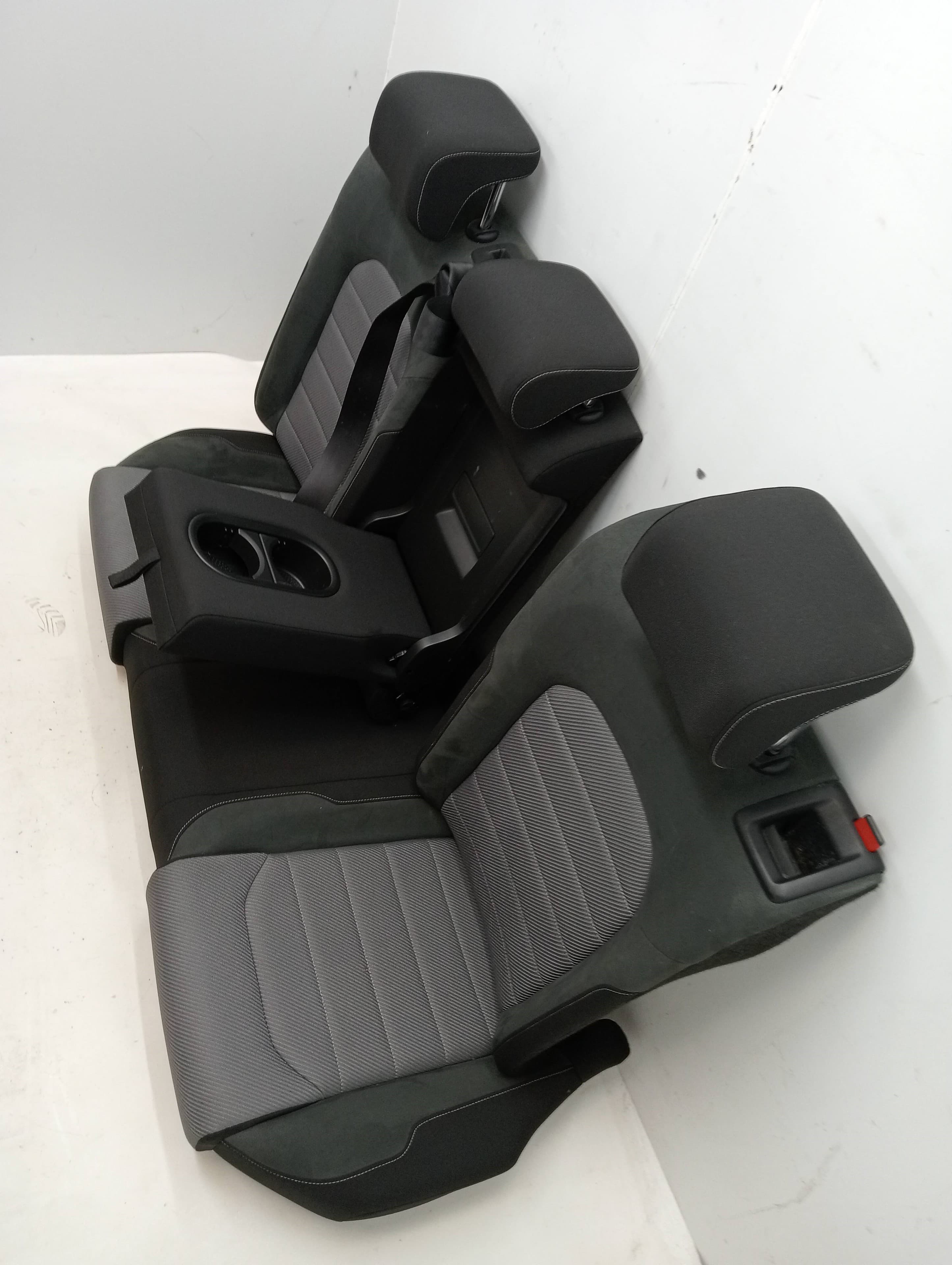 Cerradura asientos traseros VOLKSWAGEN GOLF VII SPORTSVAN 2