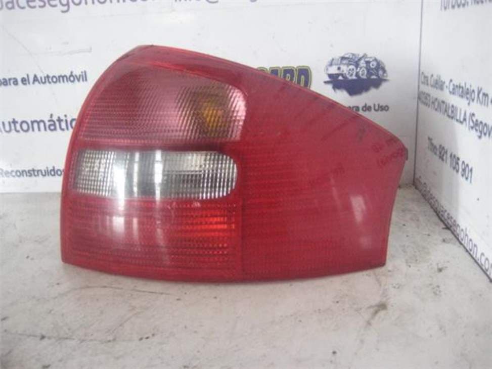 Piloto trasero derecho AUDI A6 BERLINA (4B2) 2