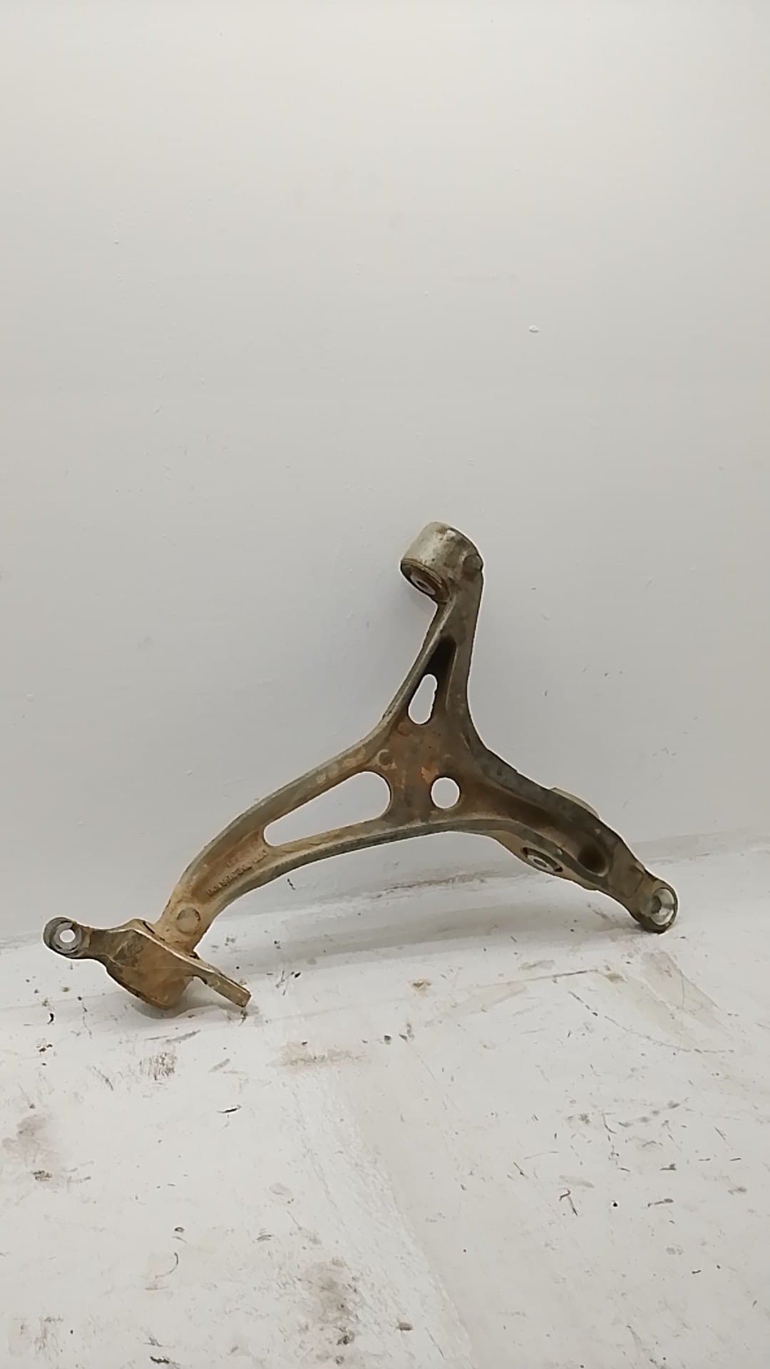 Brazo suspension inferior delantero izquierdo MERCEDES-BENZ CLASE M (W164)