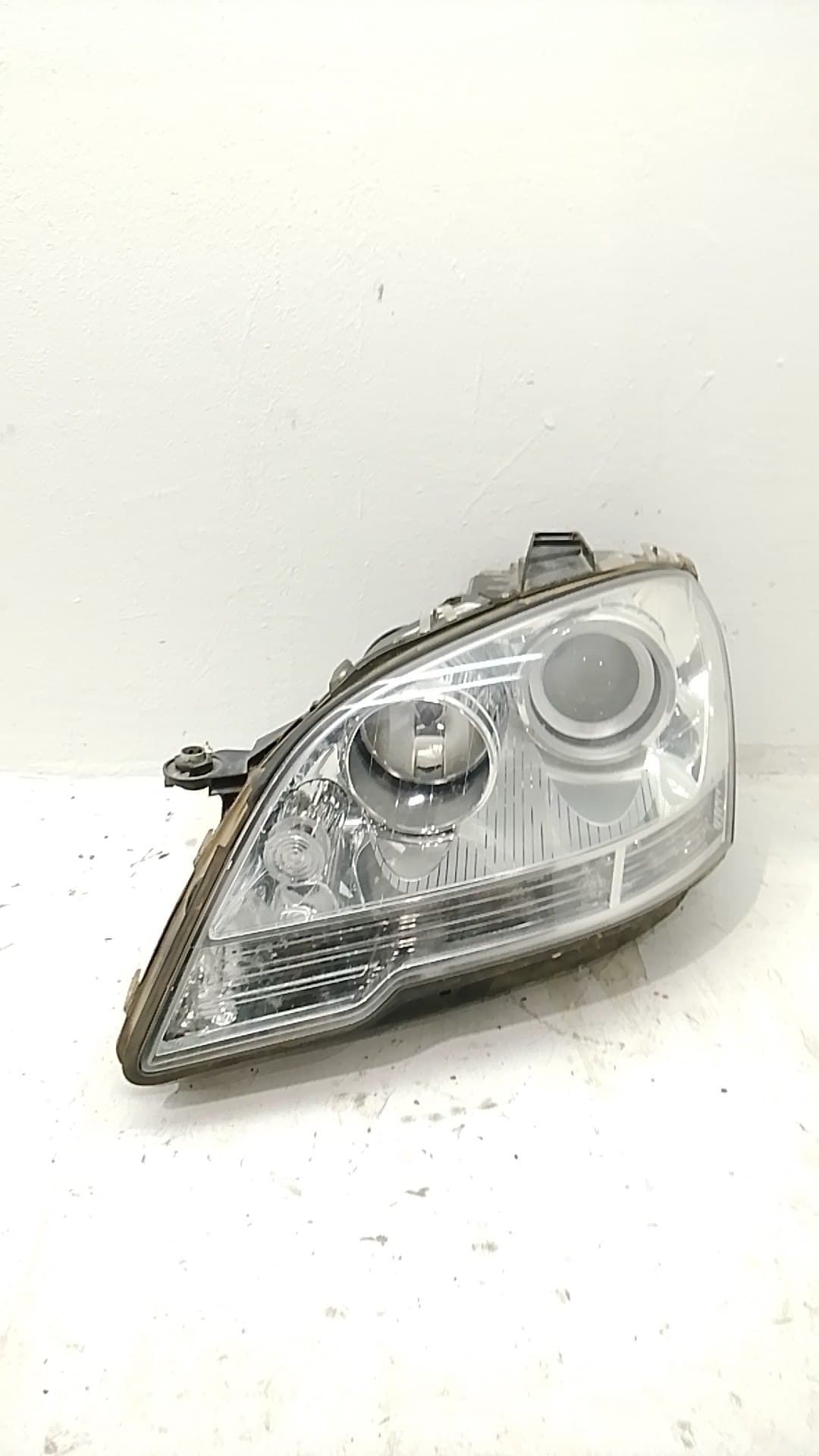 Faro izquierdo MERCEDES-BENZ CLASE M (W164)