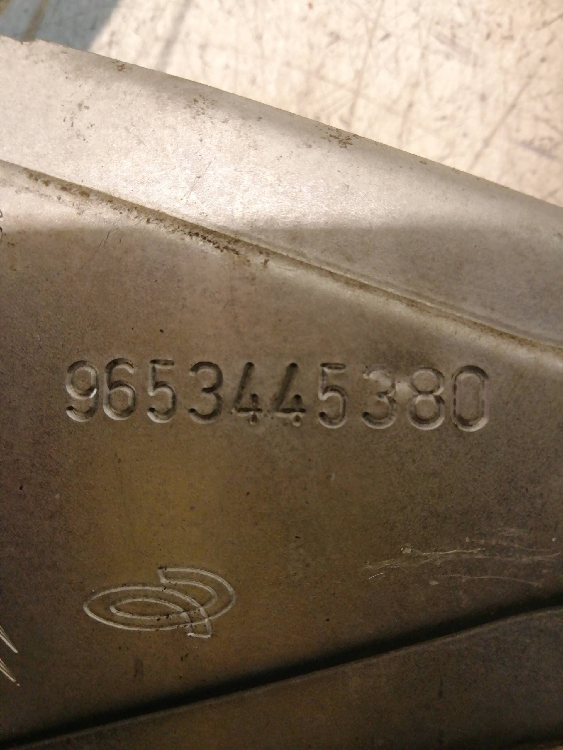 Elevalunas trasero izquierdo CITROEN C3 2