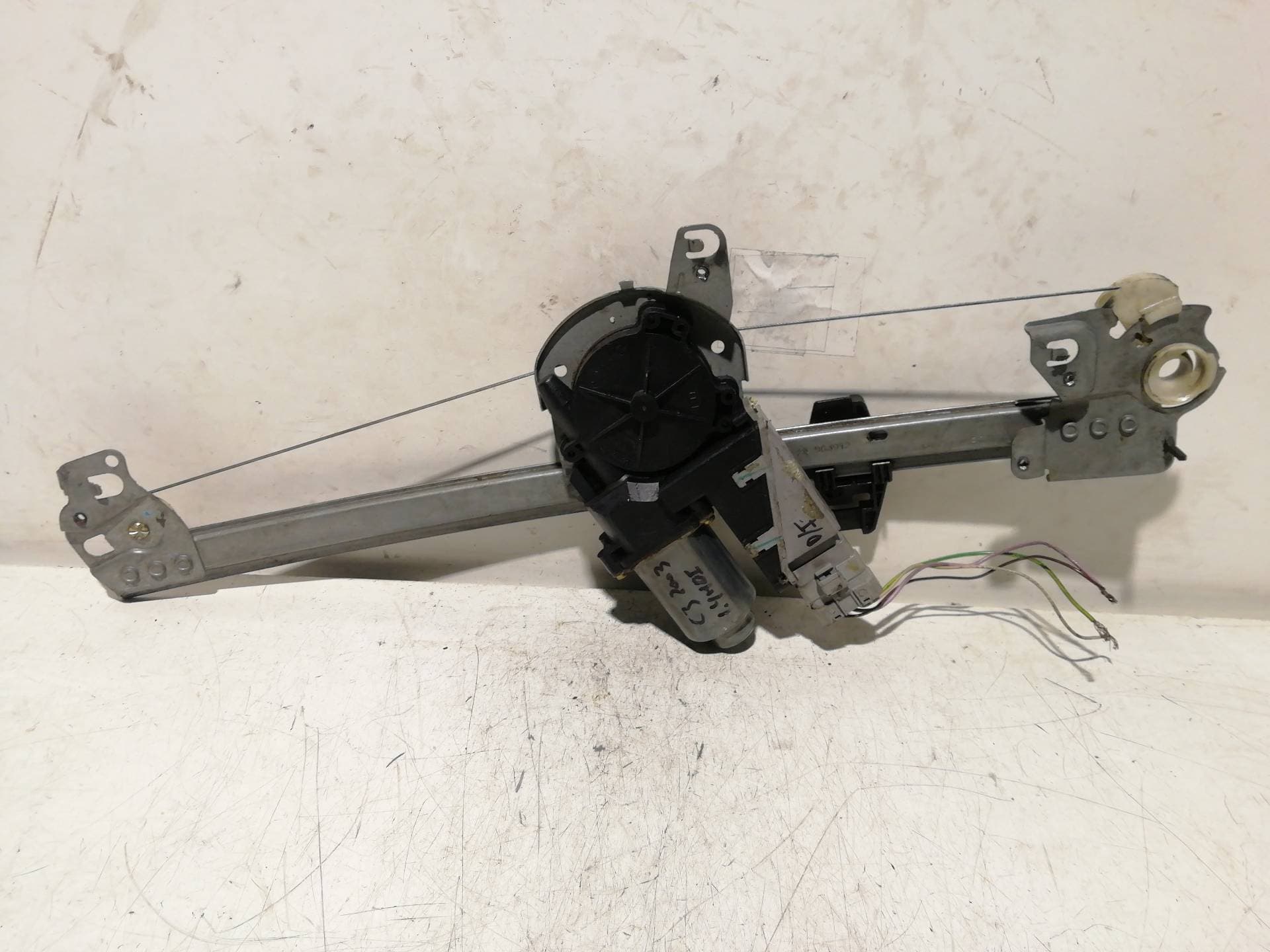 Elevalunas delantero izquierdo CITROEN C3