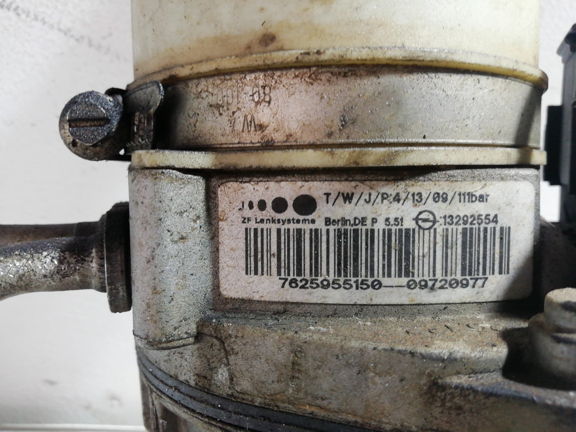 Bomba direccion OPEL ASTRA H BER. 2