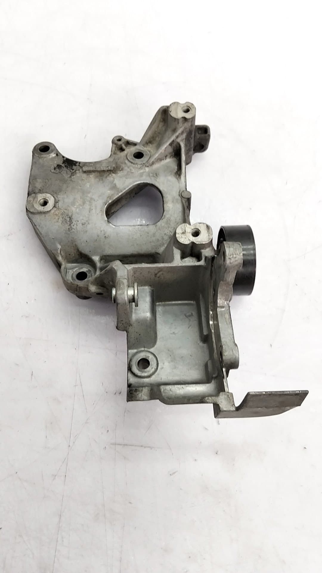 Soporte alternador FIAT FREEMONT (345) 2